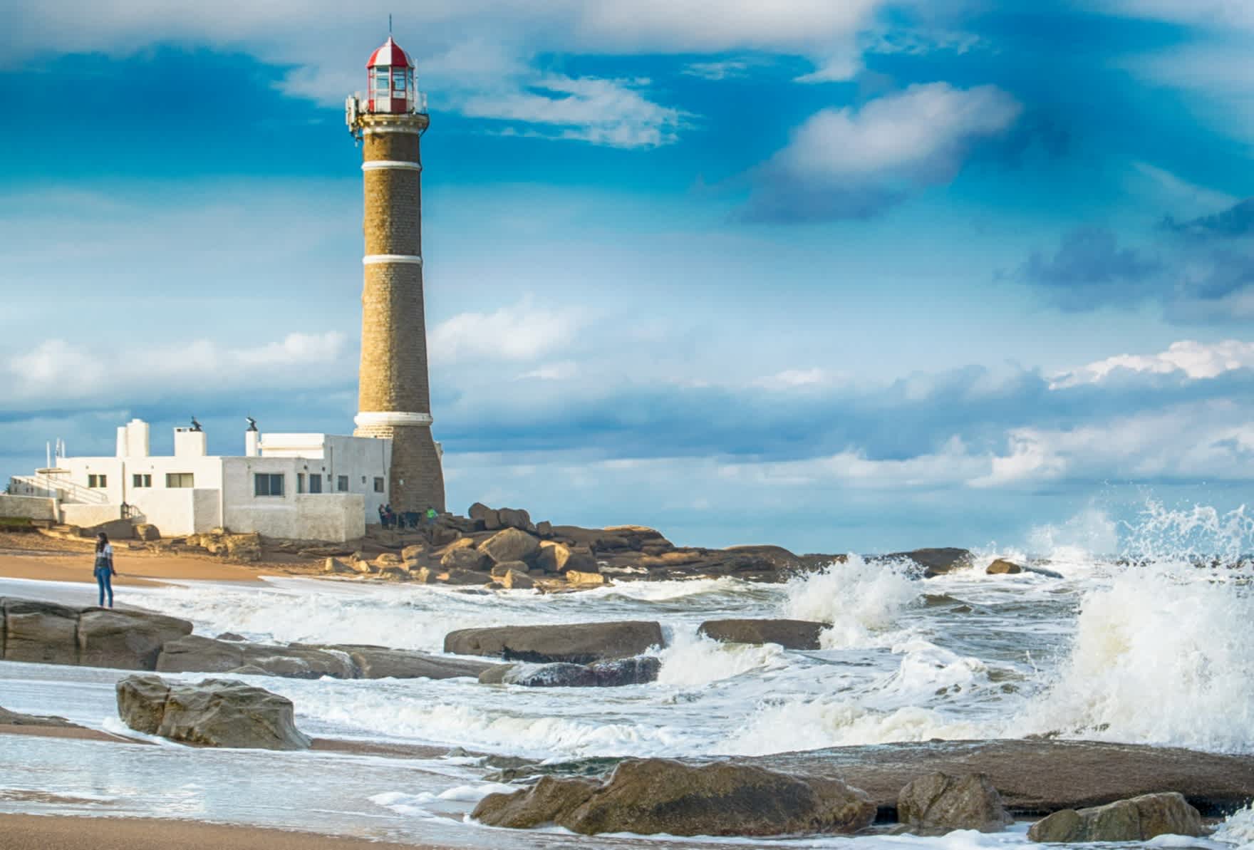 Panoramablick auf den Leuchtturm von Jose Ignacio in Maldonado, Uruguay

