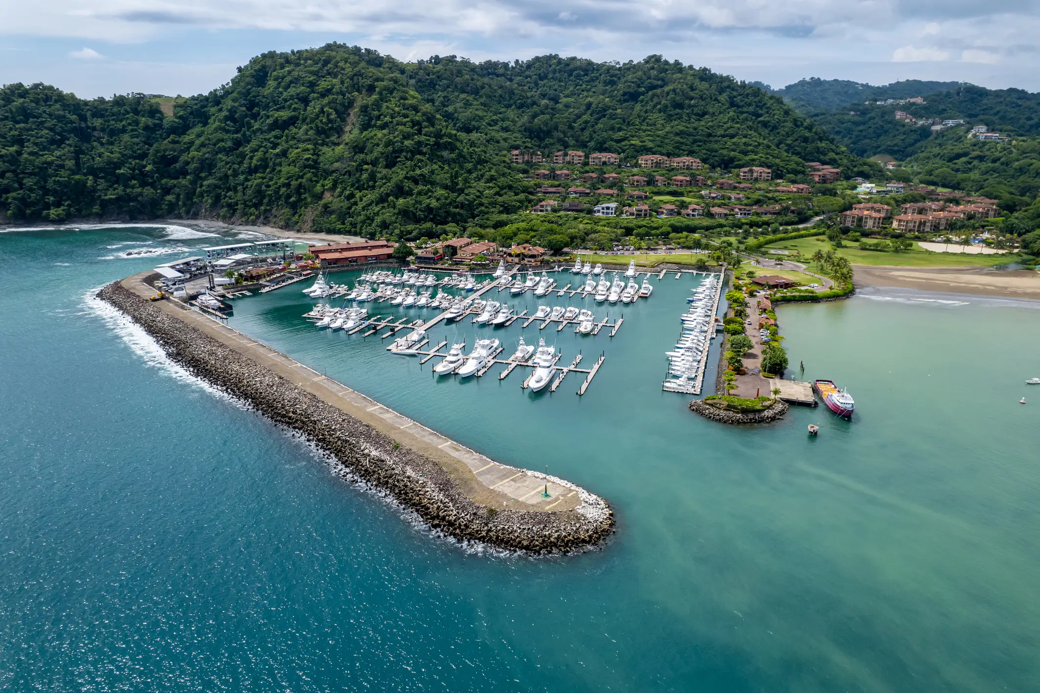 Costa Rica, Herradura Vue sur le port maritime de Herradura, Costa Rica
