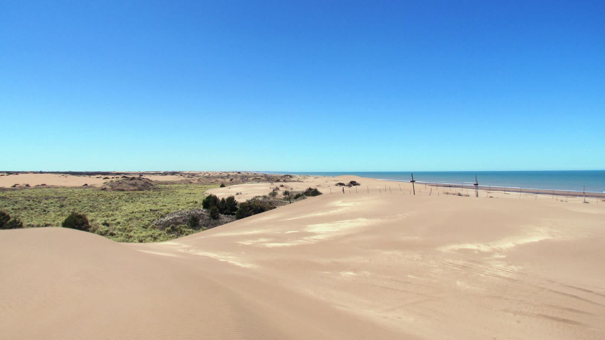 Vue du site archéologique entre les communes de Pehuen-Co et Monte Hermoso en Argentine