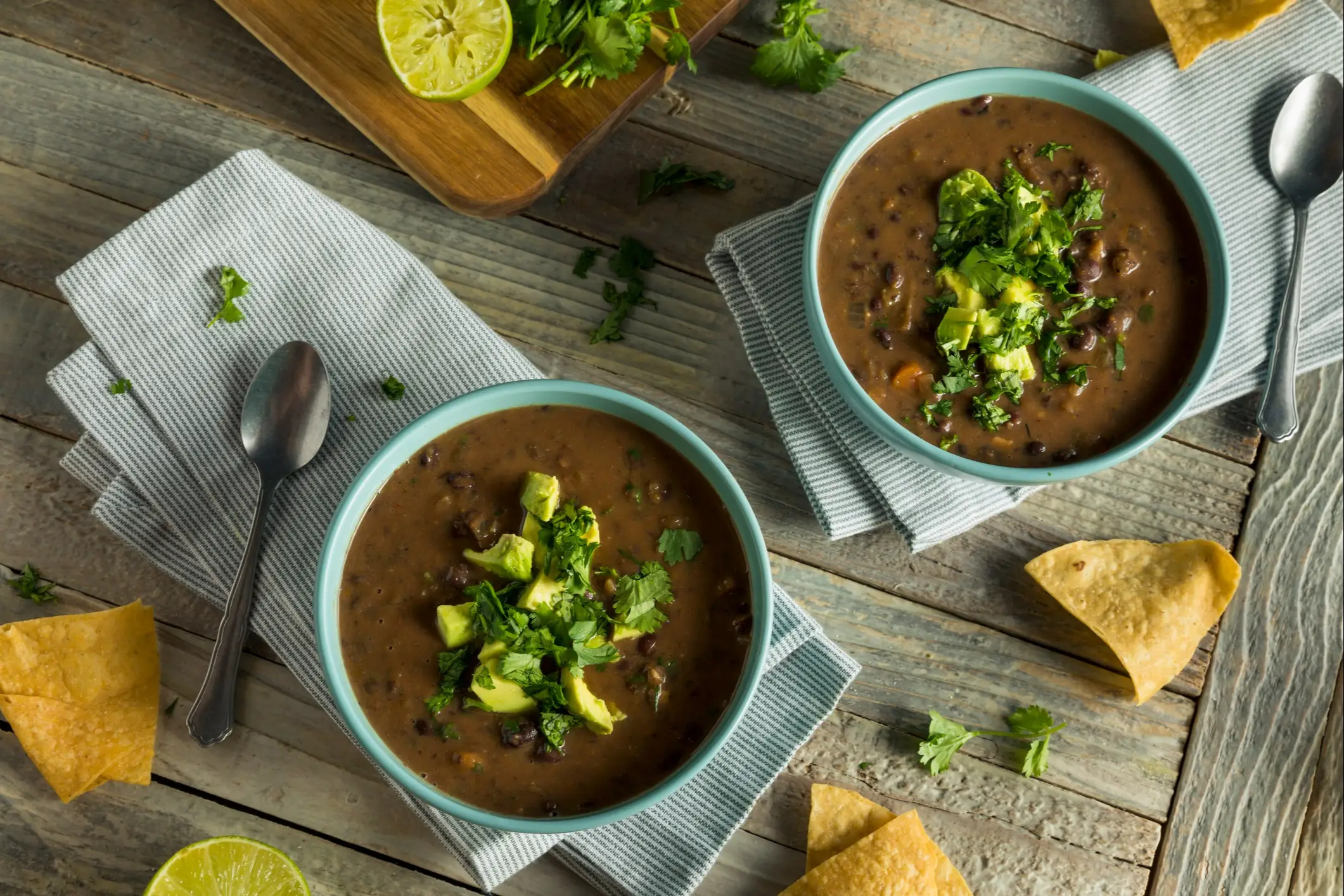 Costa-Ricanisches Essen, Sopa Negra Sopa Negra - hausgemachte schwarze Bohnensuppe aus Costa Rica