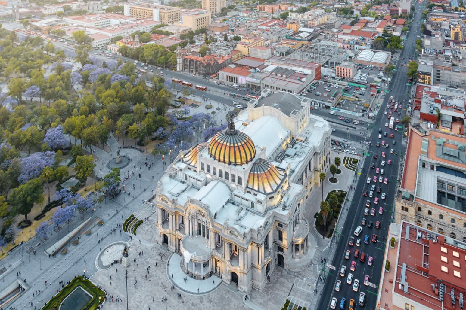 Luftaufnahme des Palacio de Bellas Artes in Mexiko-Stadt
