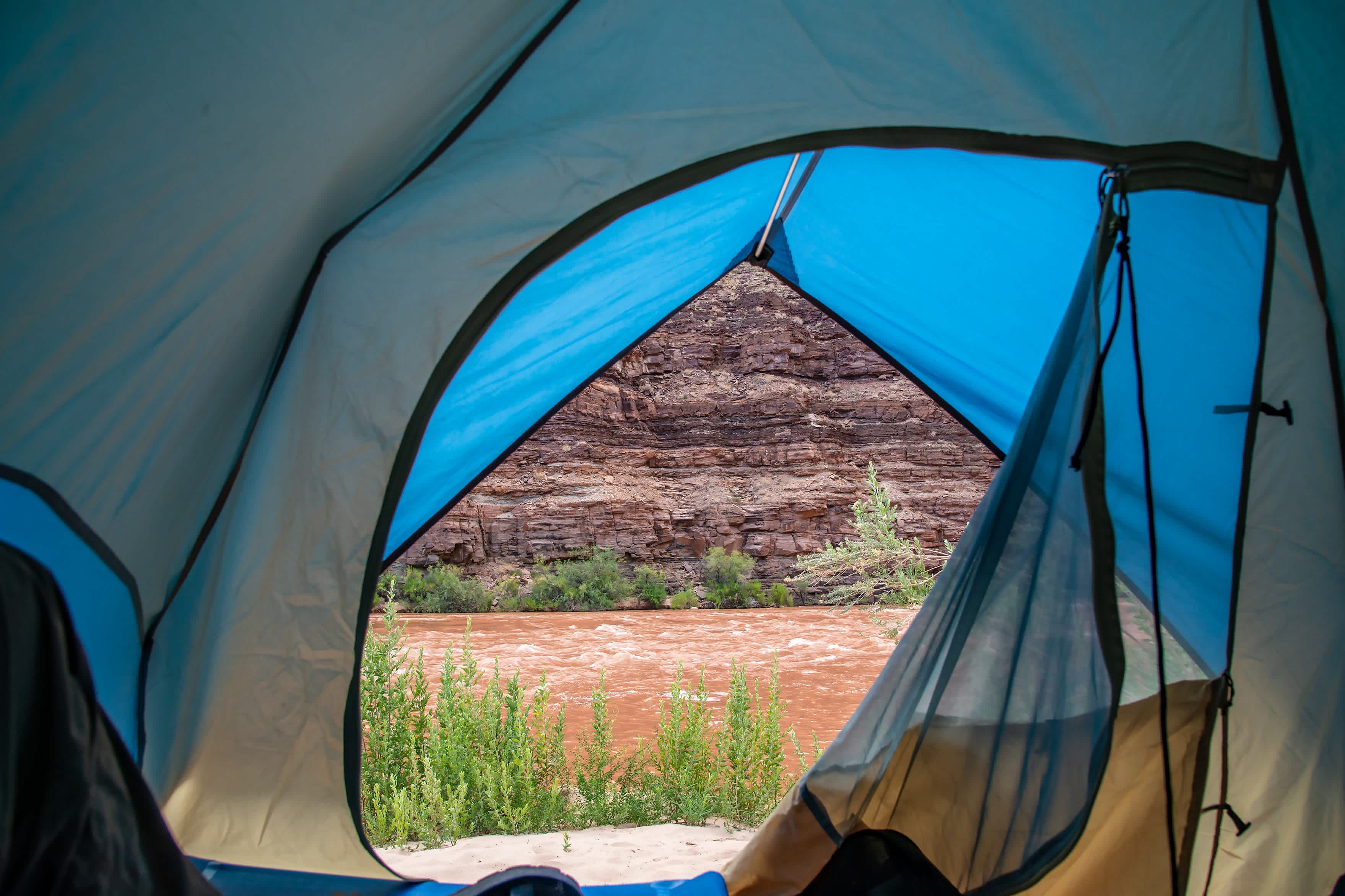 Le fleuve Colorado dans le Grand Canyon vu de la tente