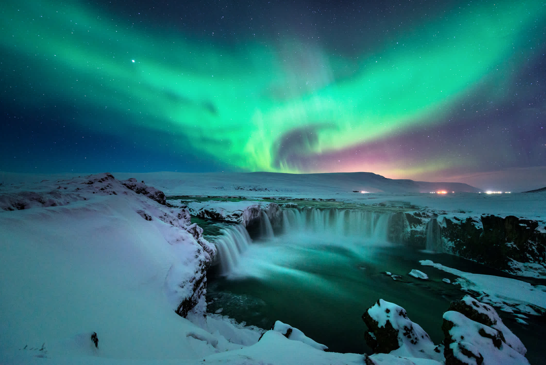 Aurora Borealis Godafoss Island