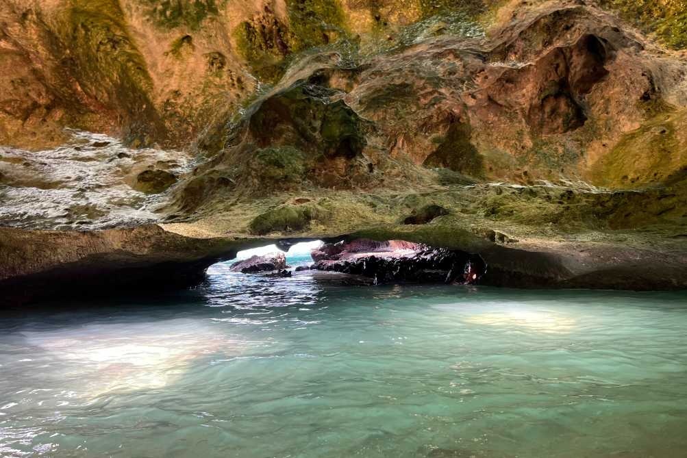 Mermaid Caves auf Oahu