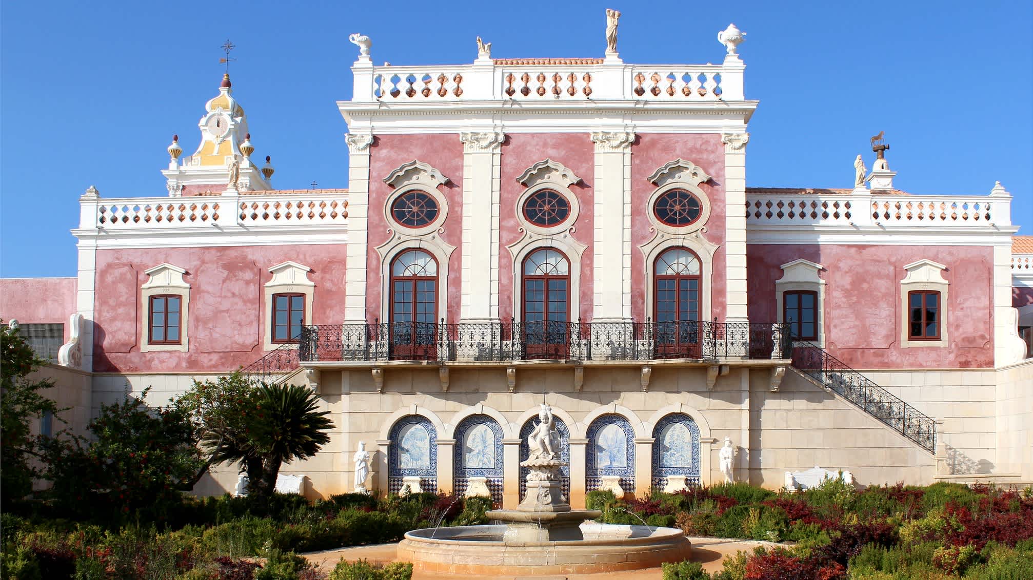 Palais d'Estói de style rococo et ses jardins