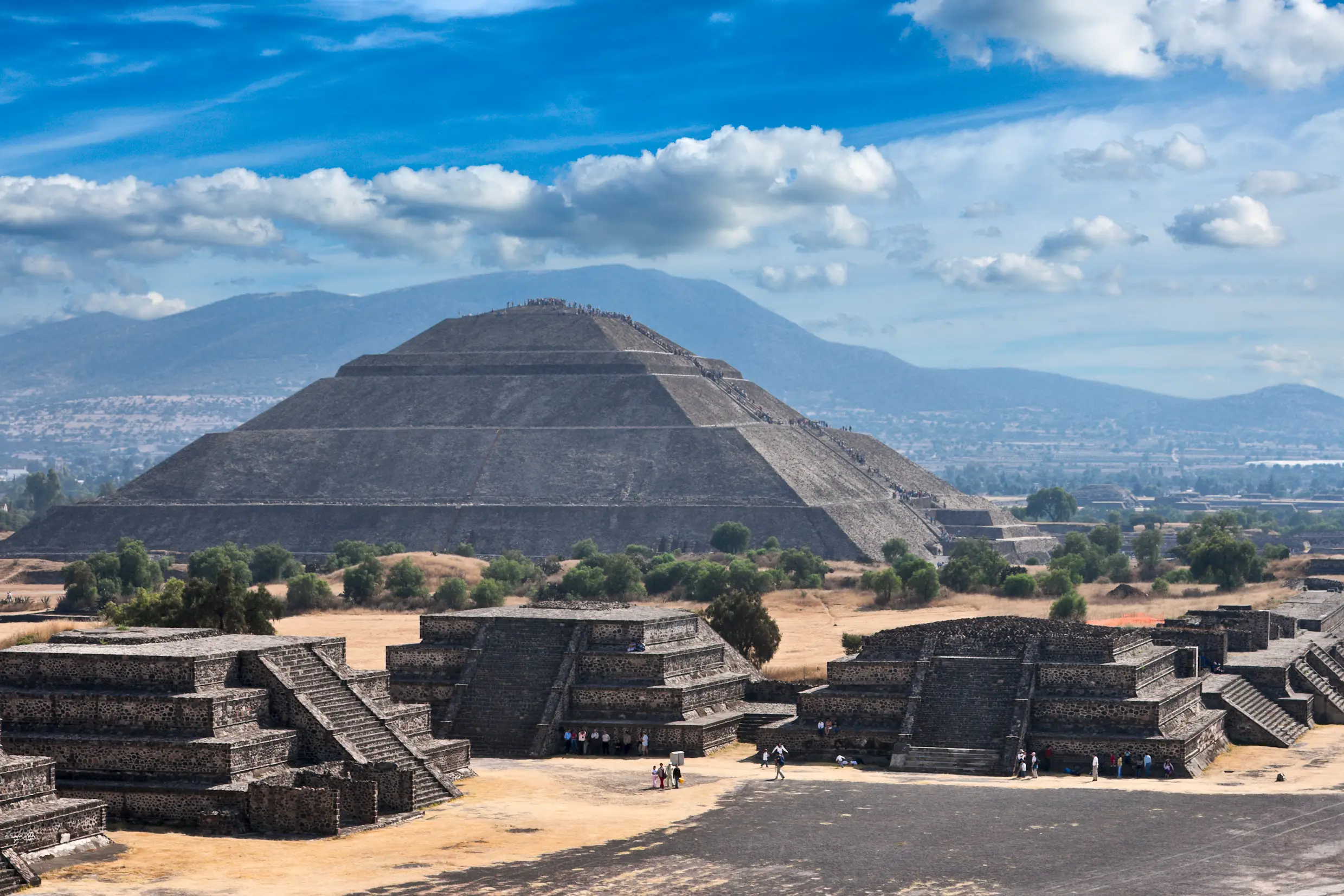 Pyramide Teotihuacan, Mexique Vue panoramique de la Pyramide de Teotihuacan, Mexique