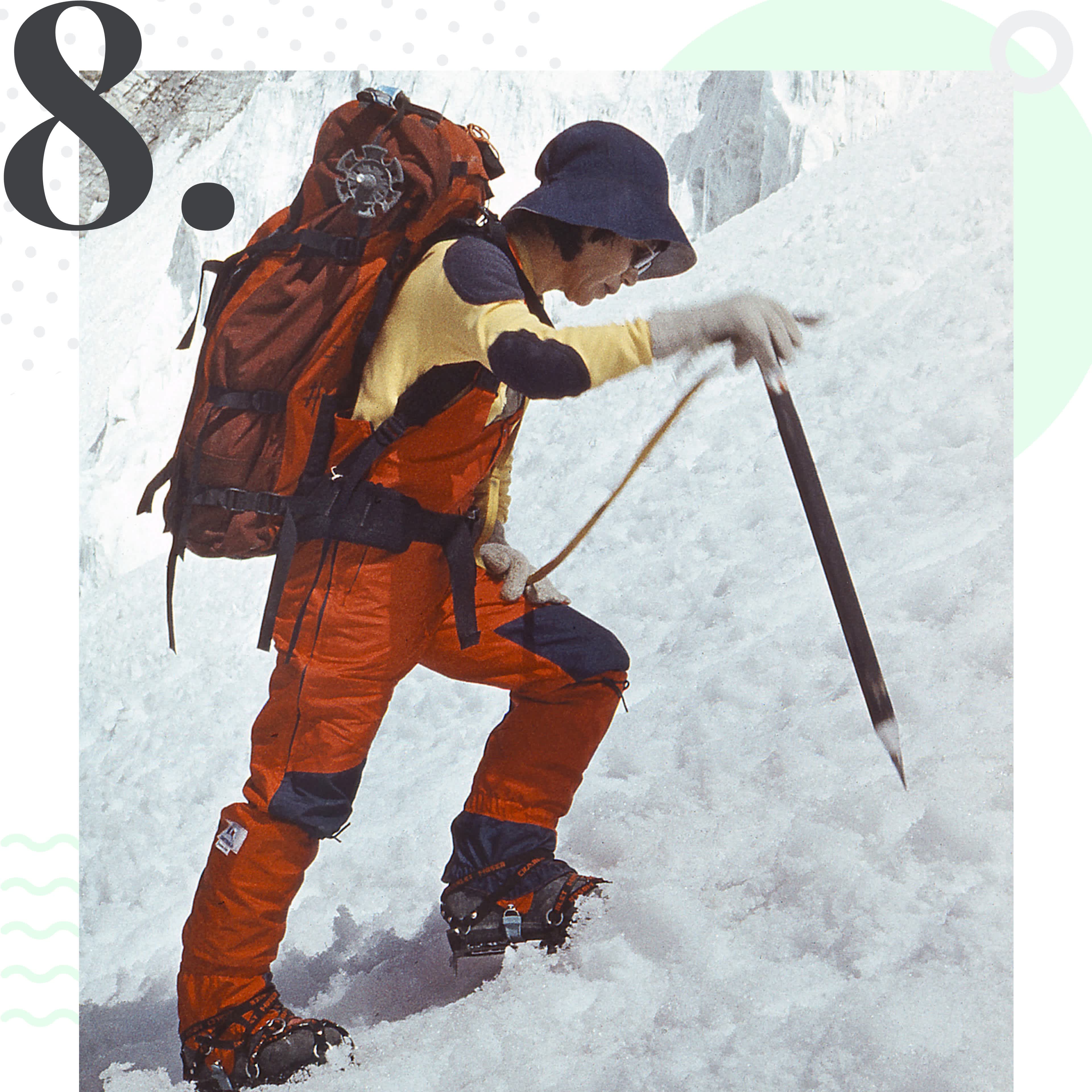Junko Tabei a été la première femme à atteindre le sommet de l'Everest. Classée 8ème dans la liste des femmes voyageuses les plus inspirantes selon le classement Tourlane. 