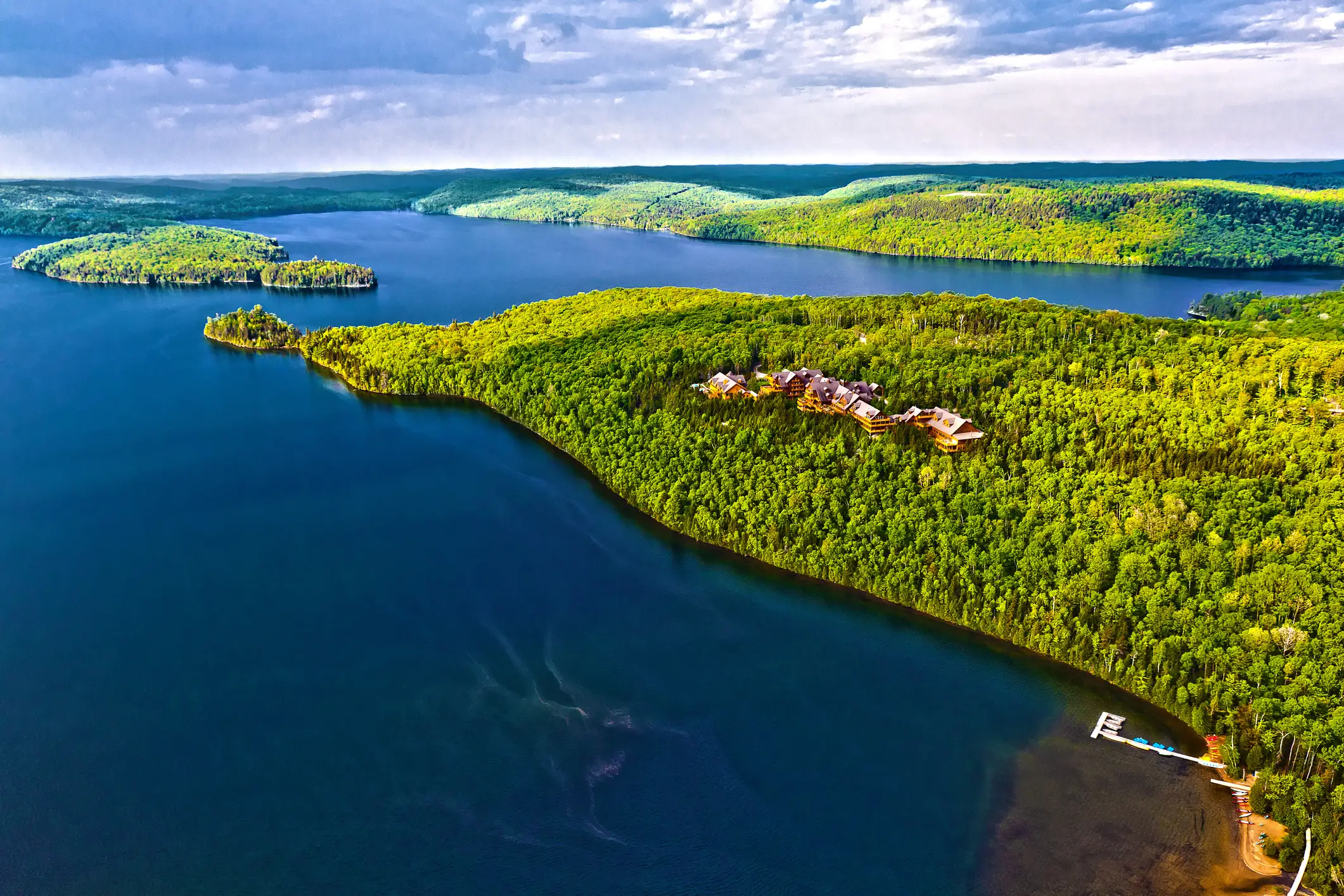 Kanada, Quebec, Saint Alexis des Monts Luftaufnahme des Sacacomie-Sees in Quebec, Kanada.