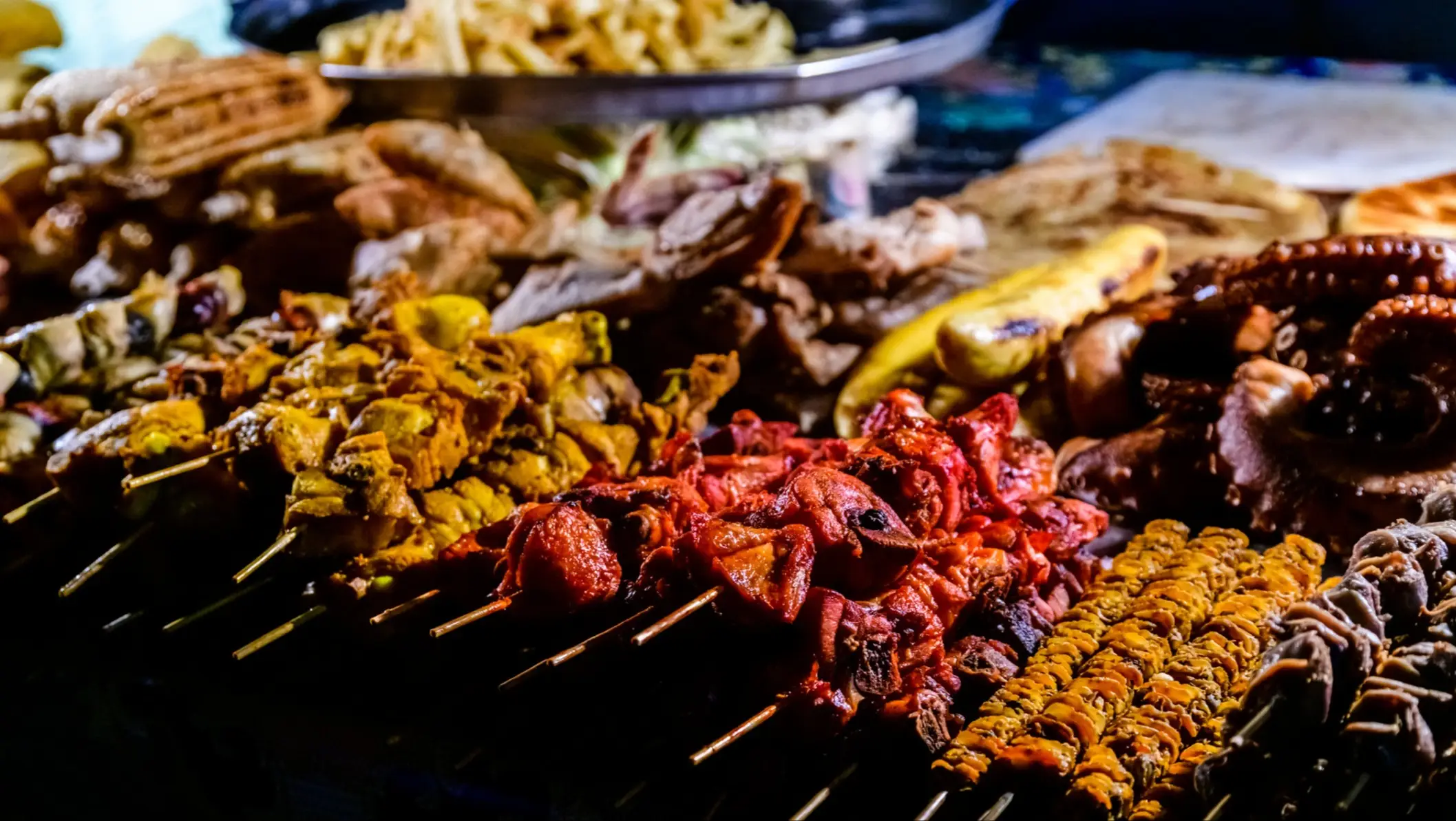 Fruits de mer au marché de nuit des Forodhani Gardens à Stone Town, Zanzibar, Tanzanie