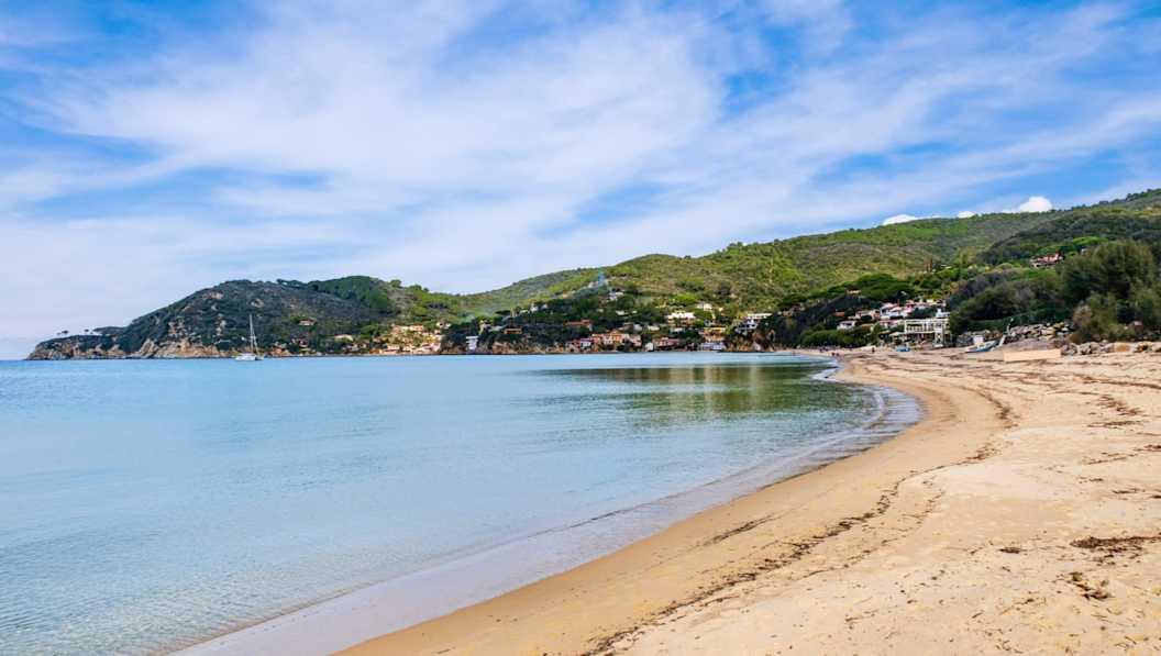 Les 12 plus belles plages de Toscane en 2024 | Tourlane