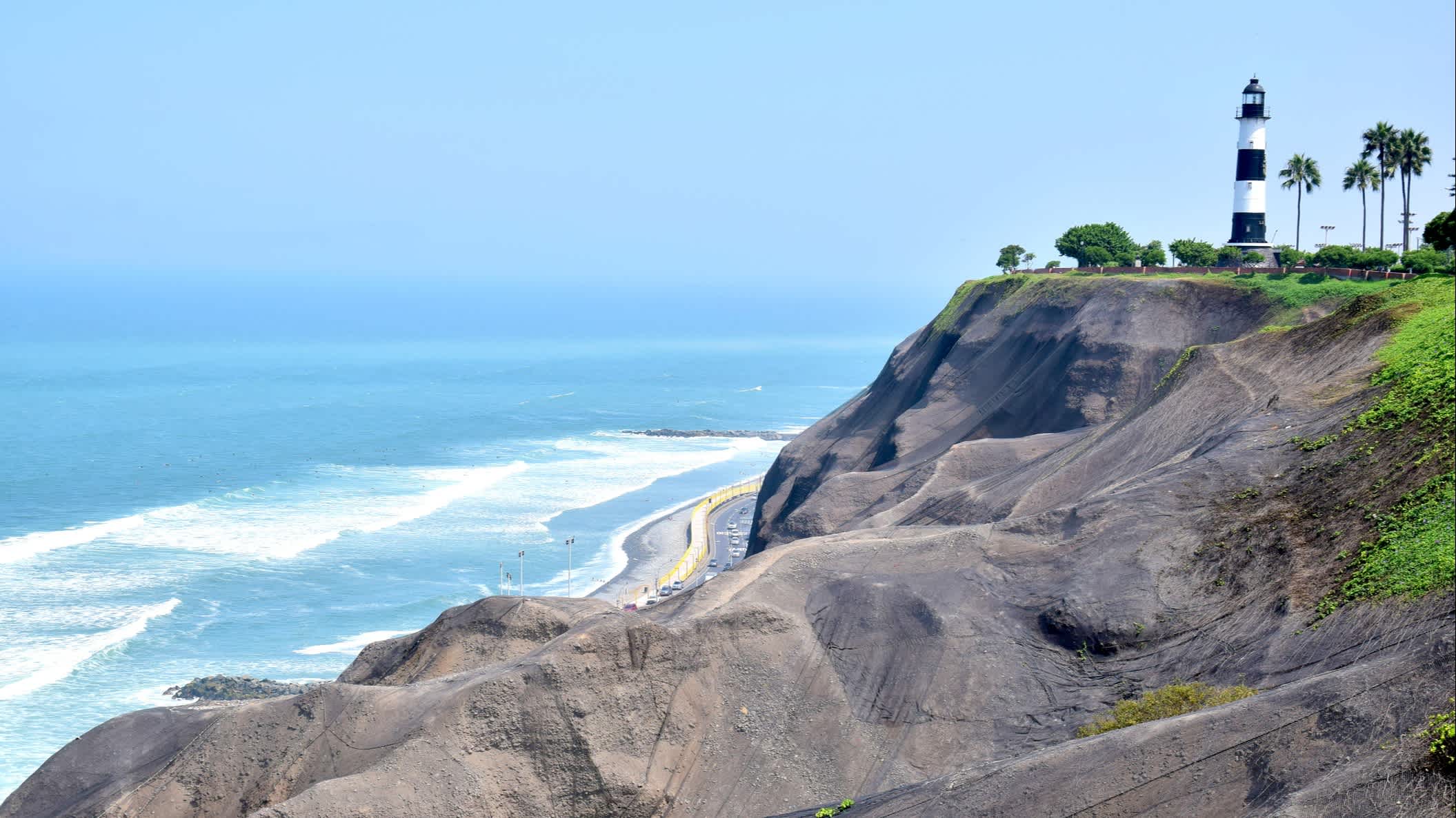 Die Küste in Miraflores, einem Distrikt im Süden von Lima, Peru