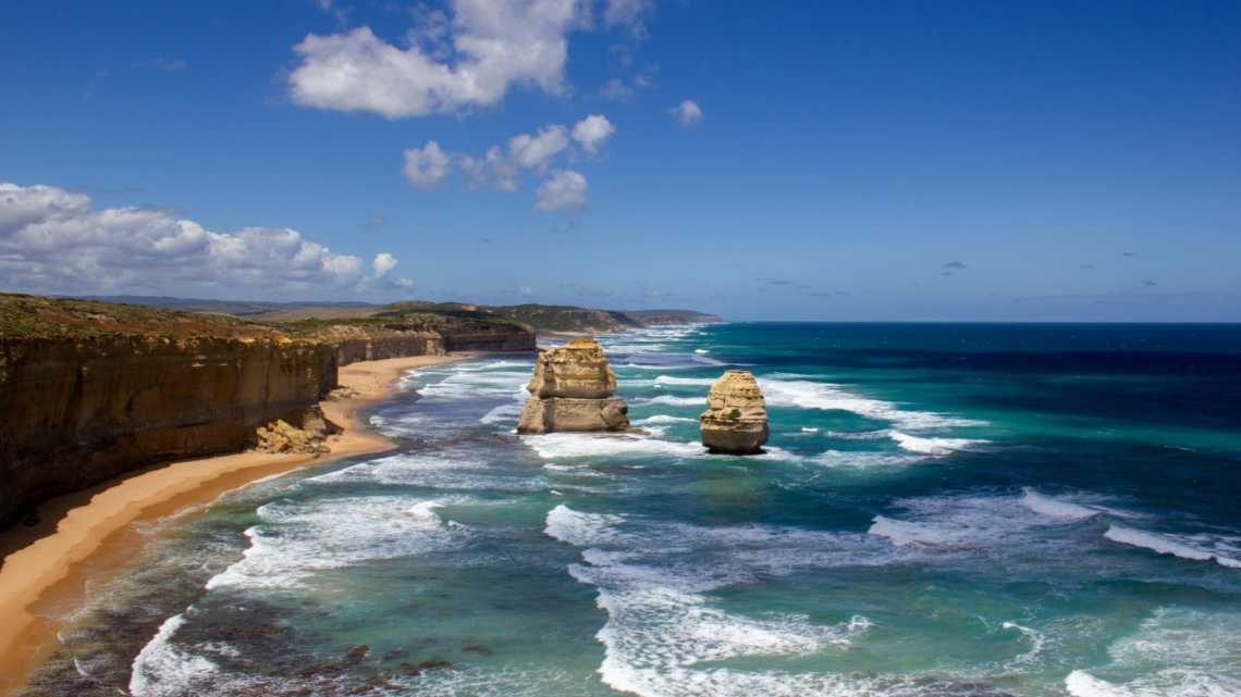 Falaises célèbres aux 12 apôtres, Great Ocean Road, Victoria, Australie.
