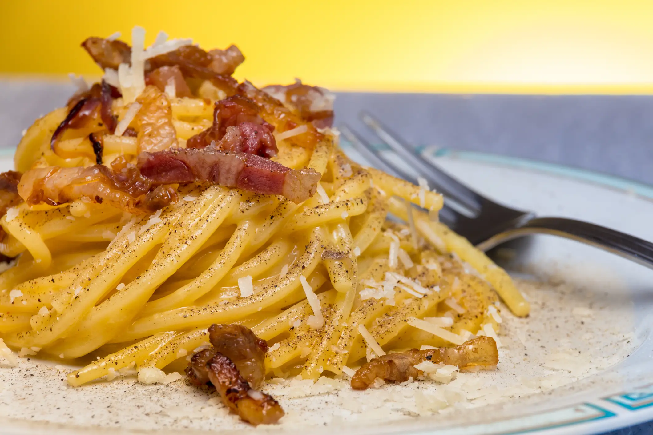Italien, Kulinarik, Carbonara EIne Portion Spaghetti Carbonara