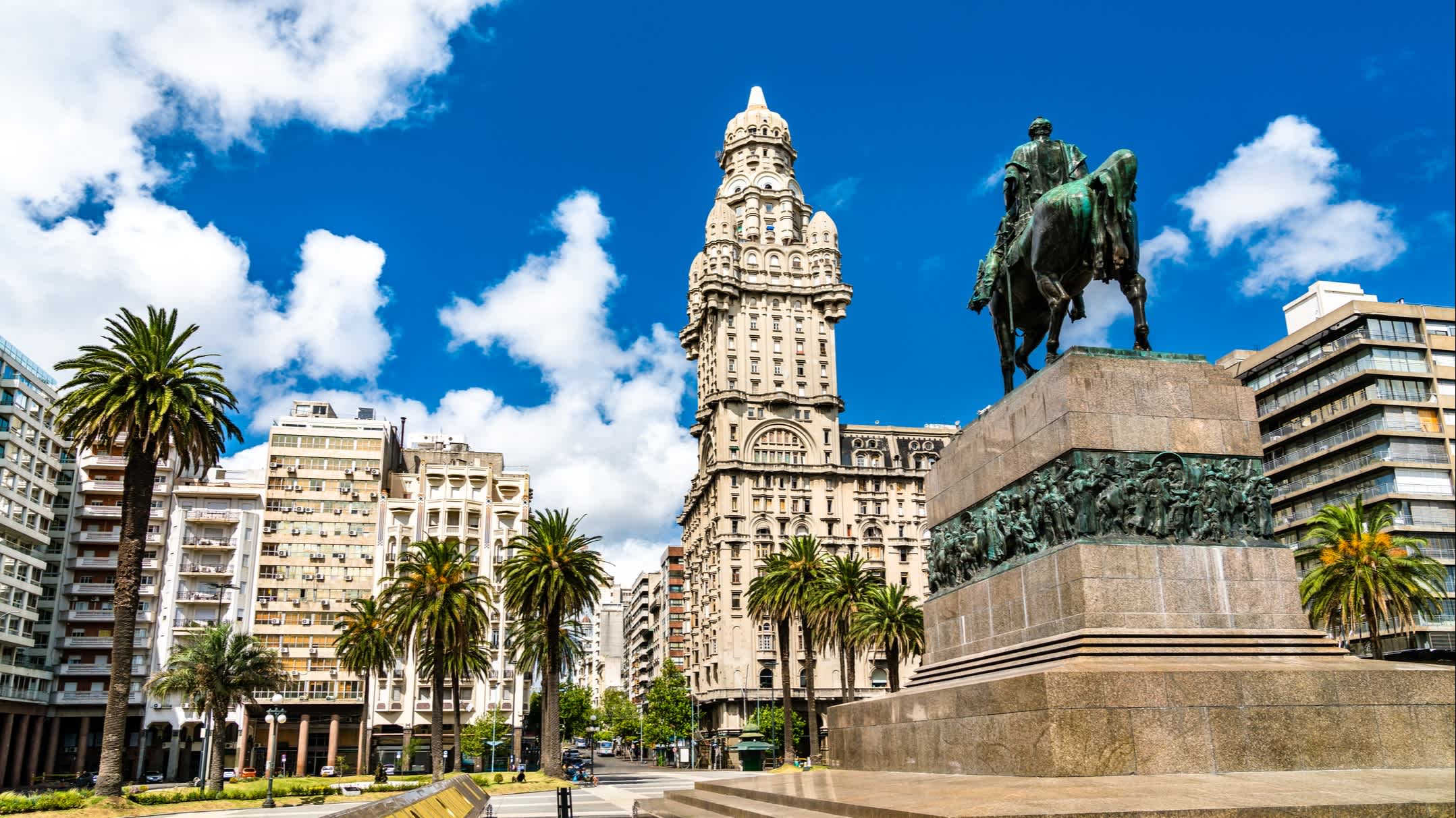 Palais Salvo à Montevideo