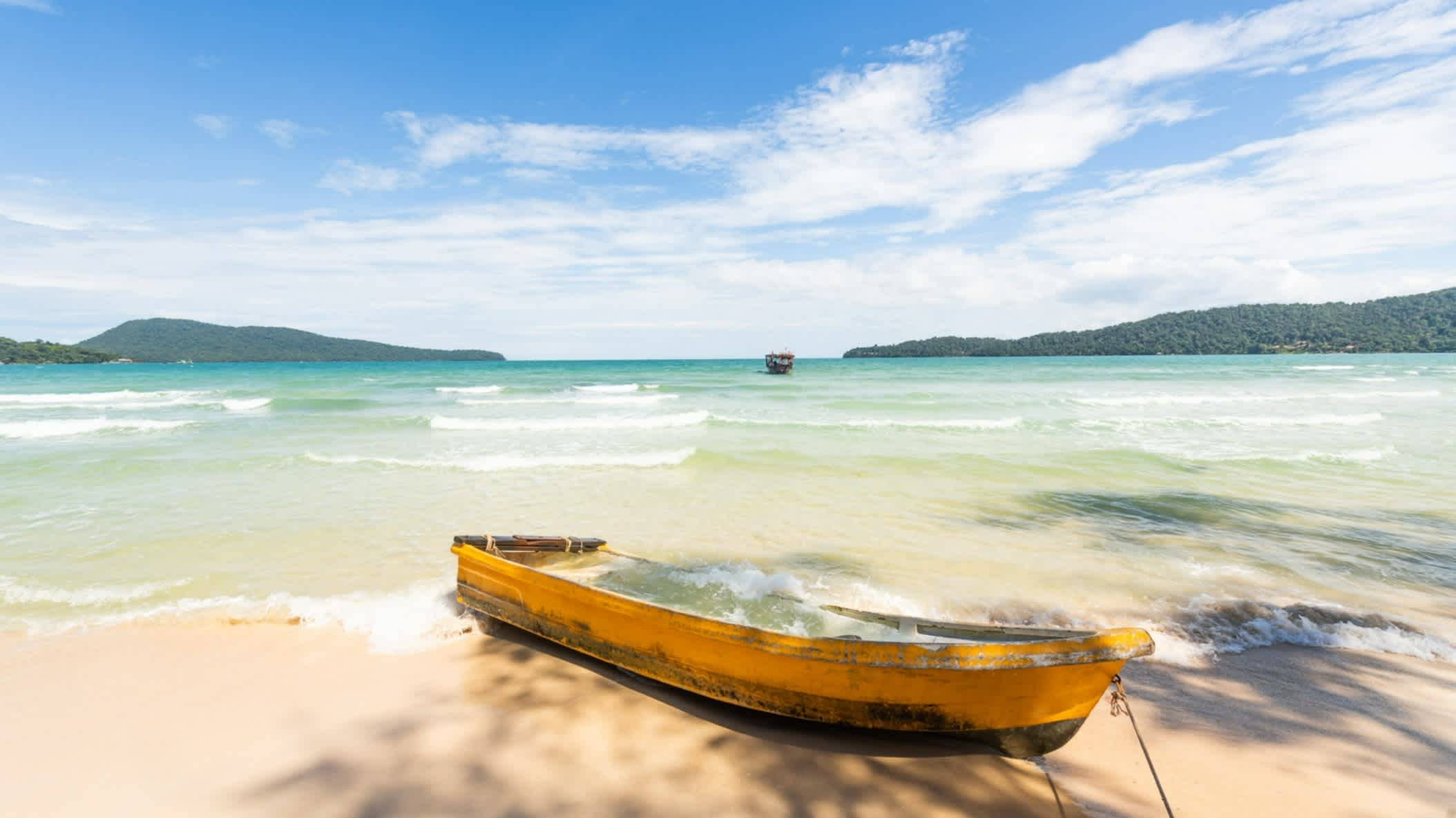 Boot am Strand von Koh Tonsay