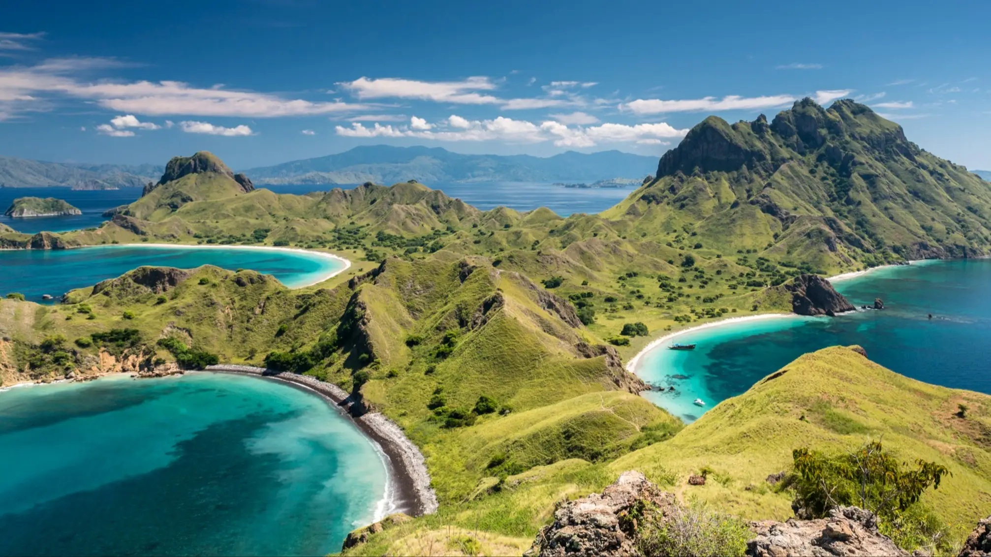 Indonesien, Komodo-Inseln Gebirge in der Komodo Nationalpark in Indonesien.