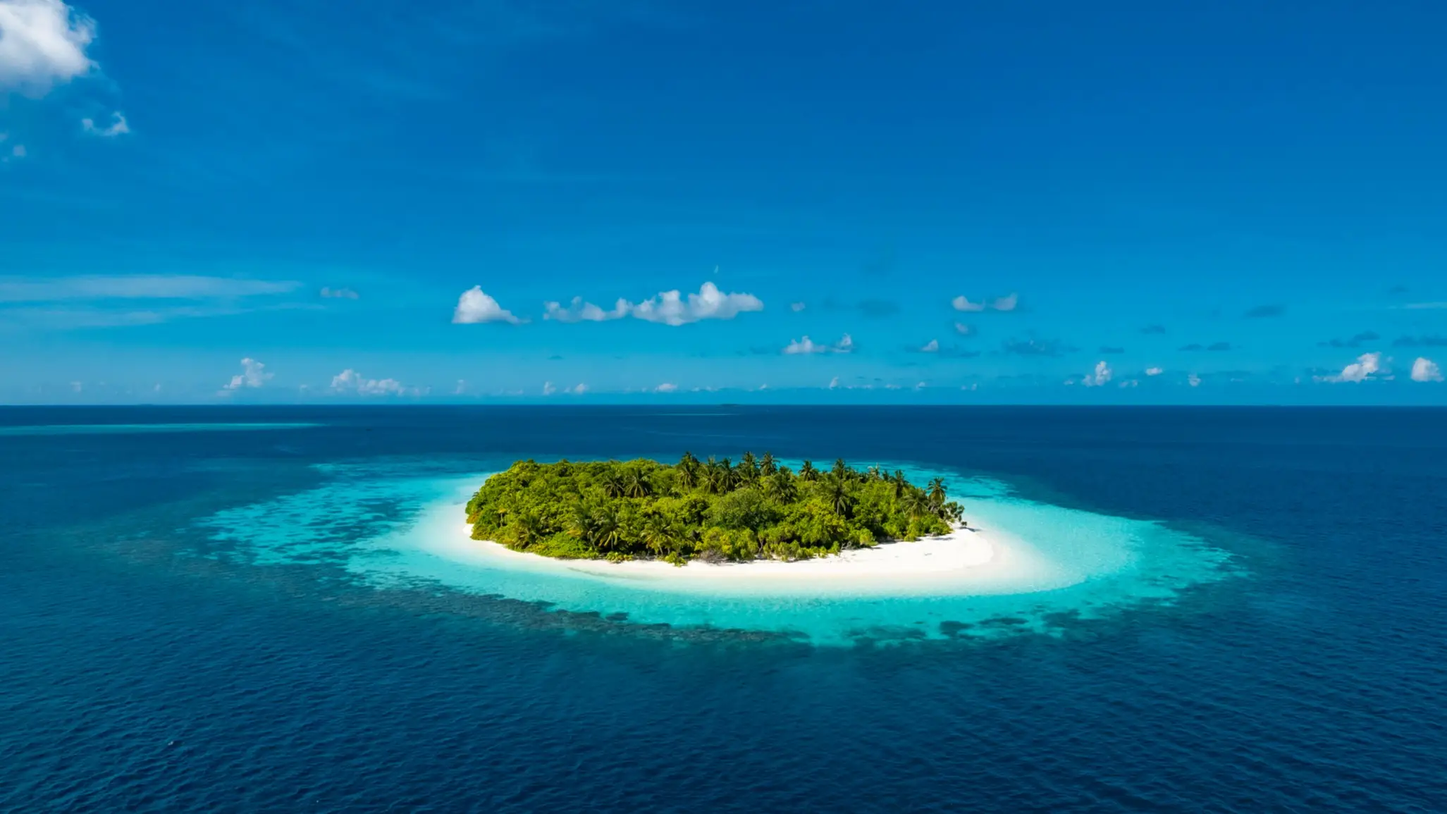 Malediven, unbewohnte Insel Unbewohnte tropische Insel