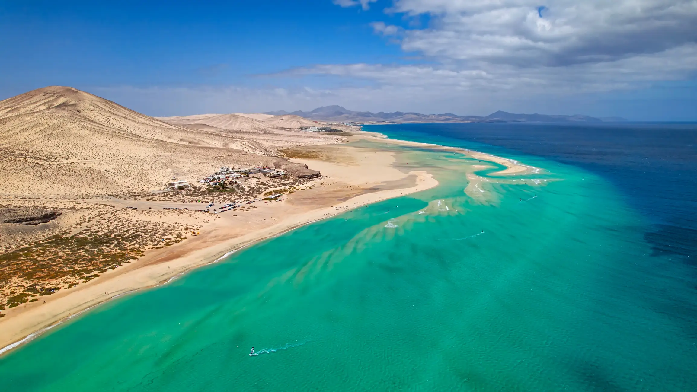 Luftaufnahme von Playa de la Barca und Playa de Sotavento de Jandia, Fuerteventura, Kanarische Inseln, Spanien