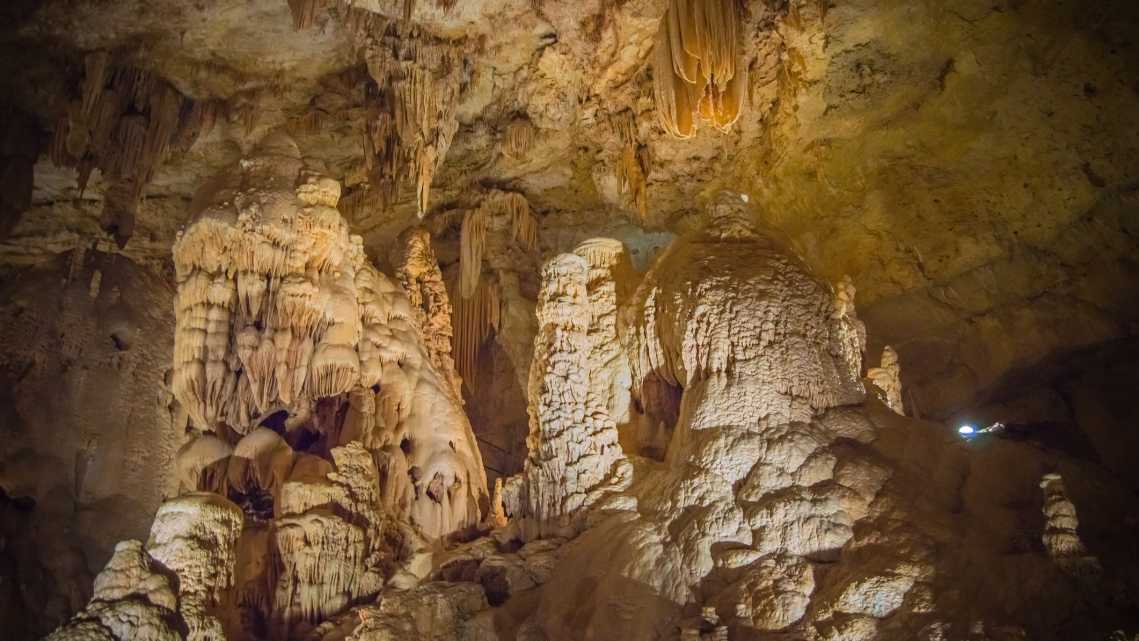 Natürliche Höhle in San Antonio, Texas, USA