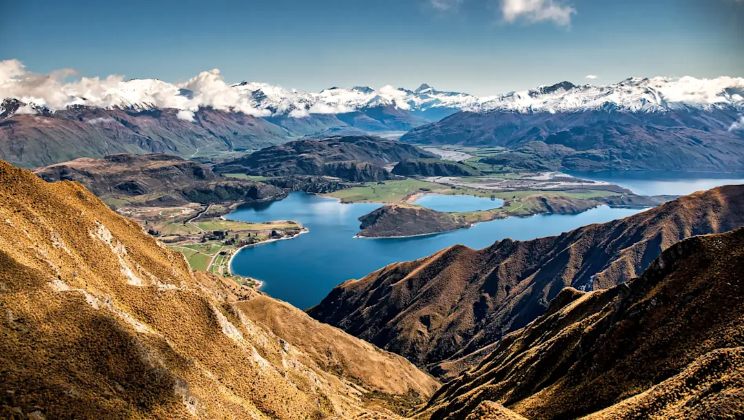 Berglandschaft mit See und Tälern, Wanaka, Otago, Neuseeland.