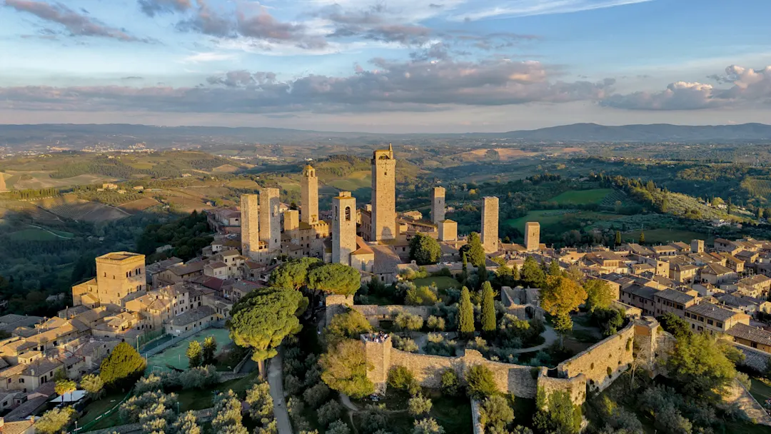 San Gimignano in der Toskana und der italienischen Landschaft