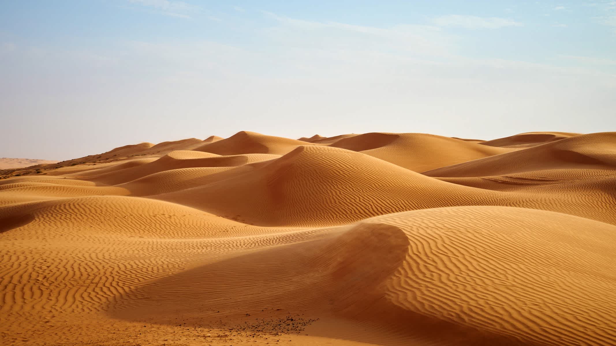 Die Wüstendünen von Rub al-Khali-Wüste in Oman.

