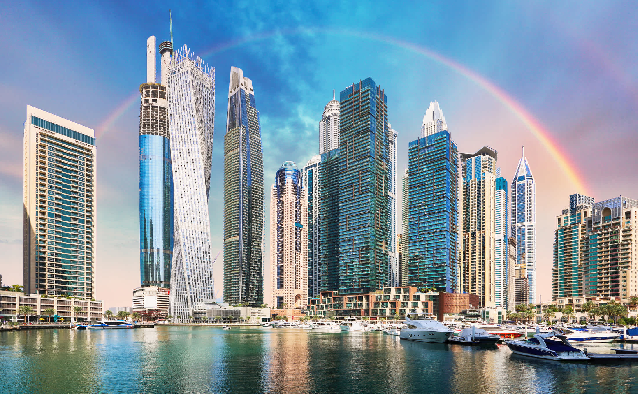 Regenbogen über Dubai Marina, Vereinigte Arabische Emirate
