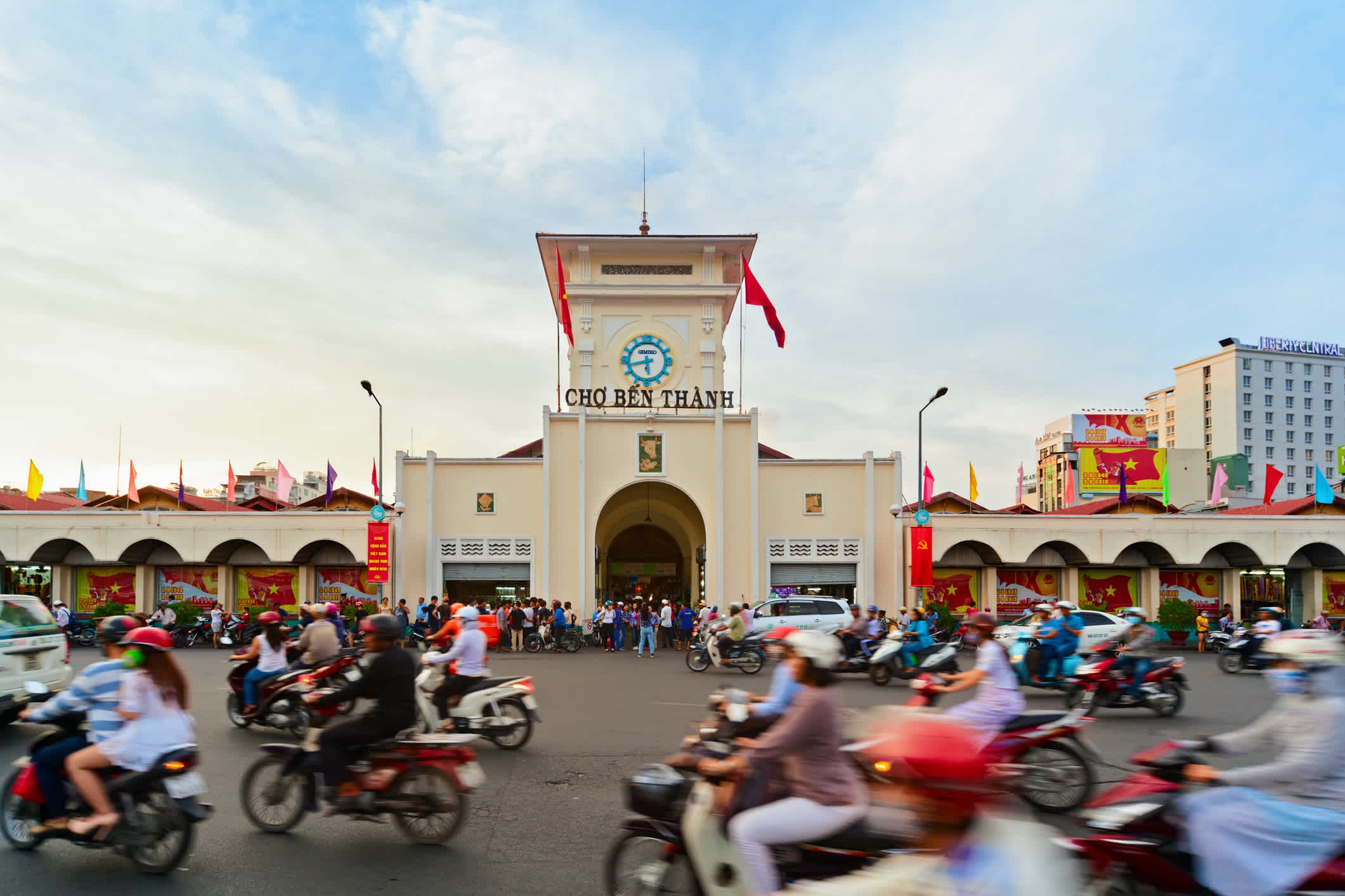 Marché traditionnel de Ben Thanh à Ho Chi Minh Ville, Vietnam