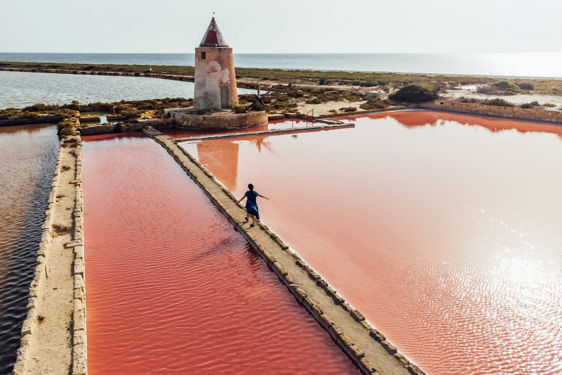 Rote Salzbecken in Marsala