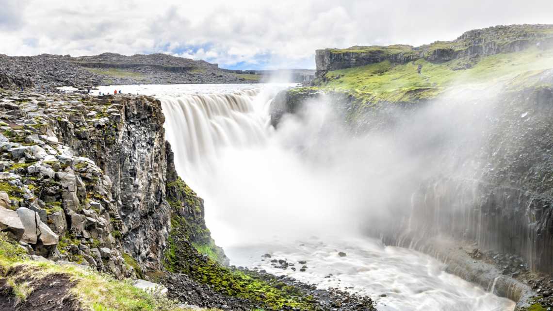 L'impressionnante chute d'eau de Dettifoss en Islande