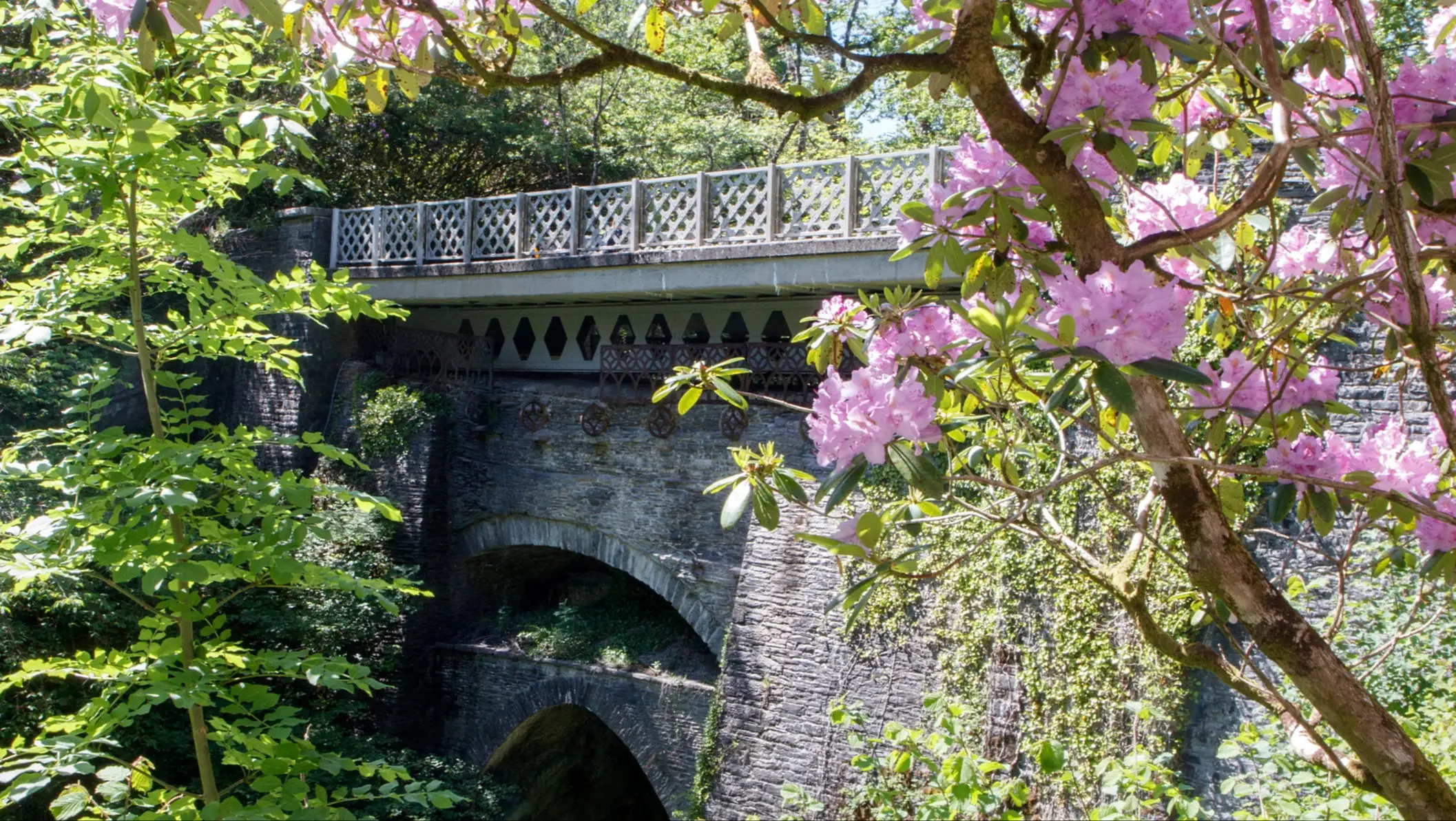 Devil's Bridge au-dessus des gorges de Rheidol, Aberystwyth, Pays de Galles, Grande-Bretagne.
