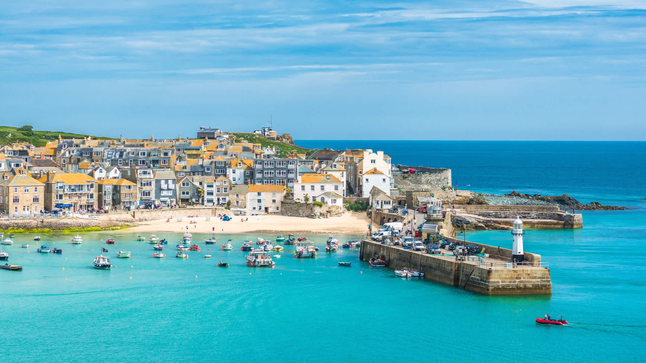 Vue sur la station balnéaire populaire de St Ives en Cornouailles, Angleterre