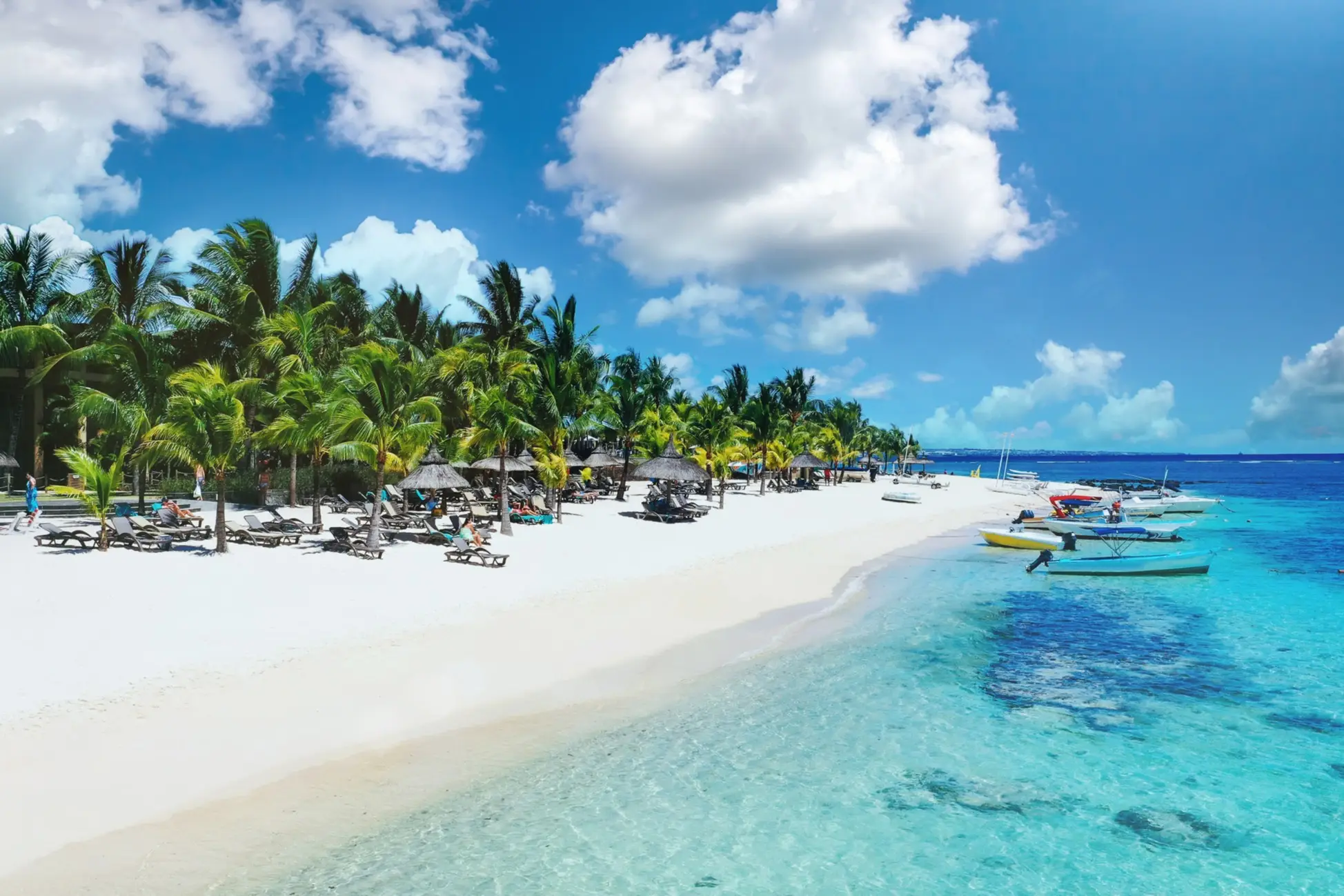 Vacances à la plage, Île Maurice Vue aérienne d'une plage tropicale sur l'île Maurice