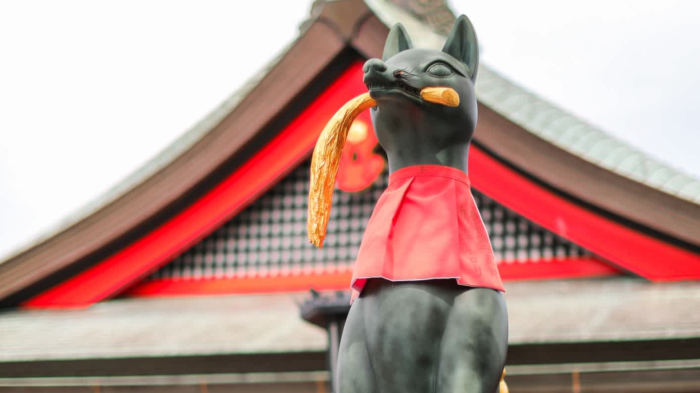 Fuchsstatue am Fushimi Inari Taisha Schrein 