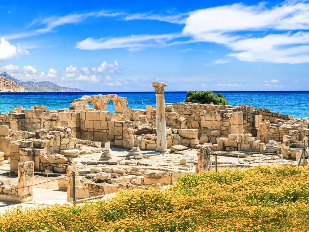 Ruinen des antiken Tempels Kourion . in der Nähe von Limassol, Zypern

