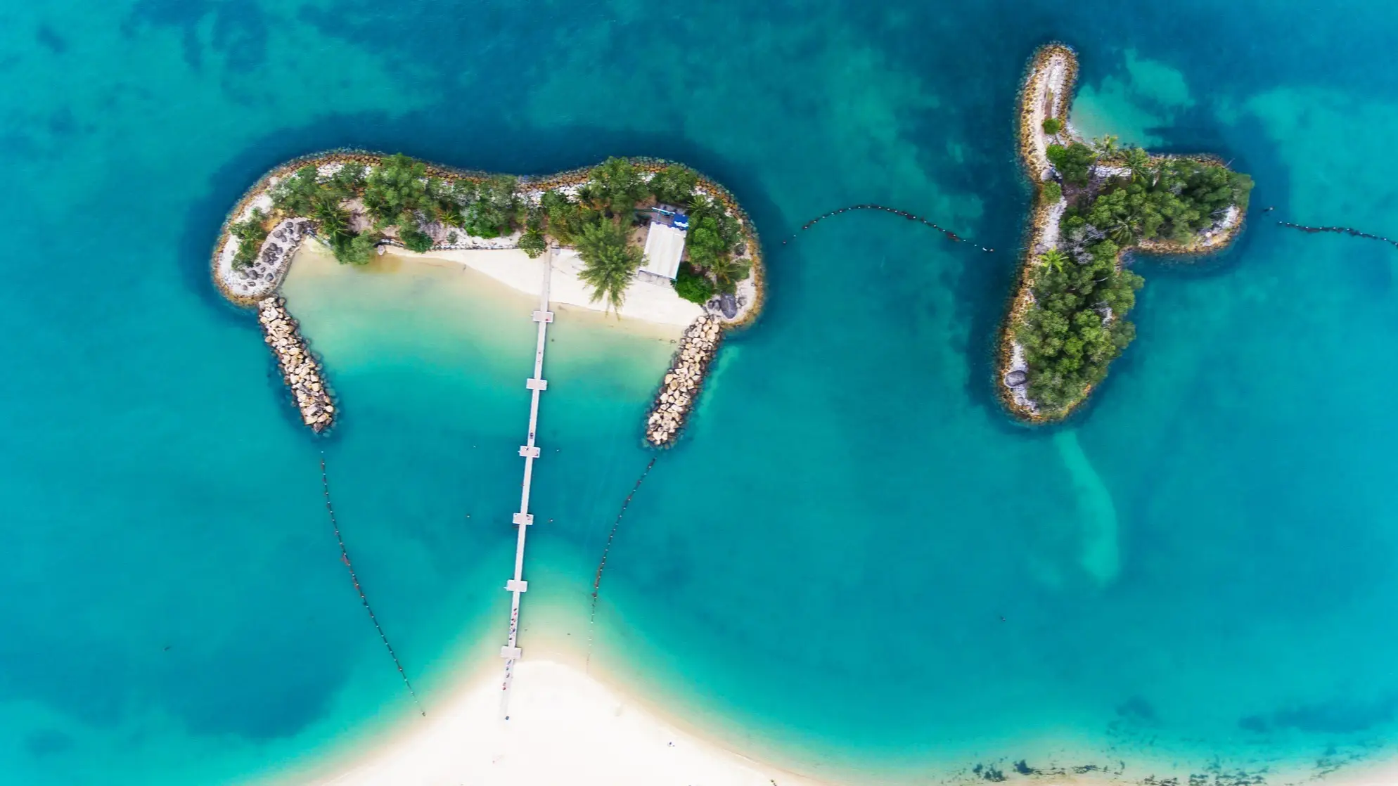 Vue aérienne de Siloso Beach, Sentosa, Singapour.