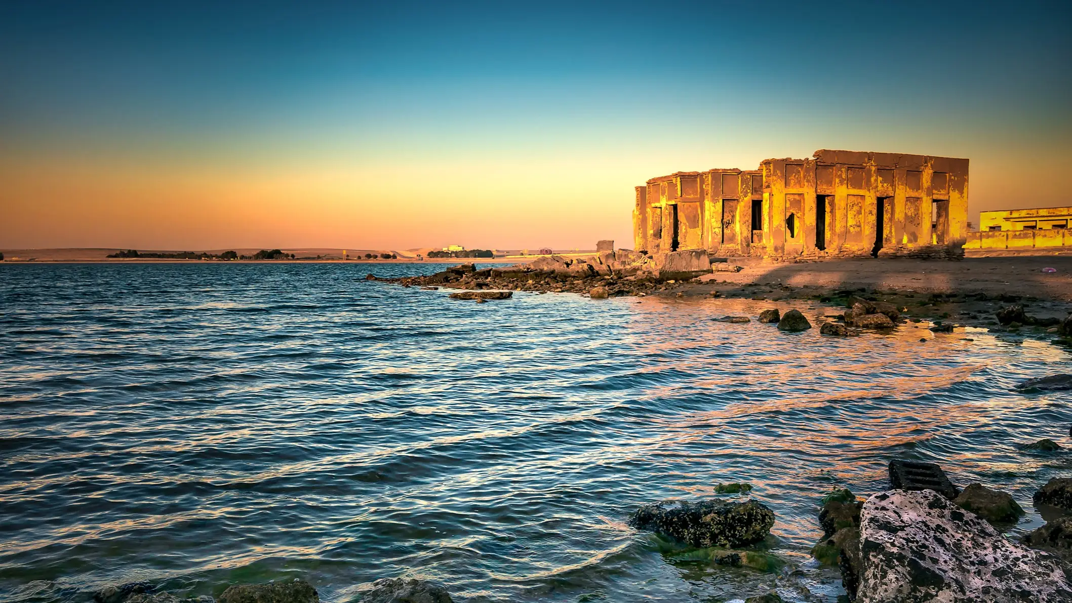 Saudi Arabia, Al Uqair, Beach Al uqair ruinierte Fort-Meer-Seite Saudi-Arabien