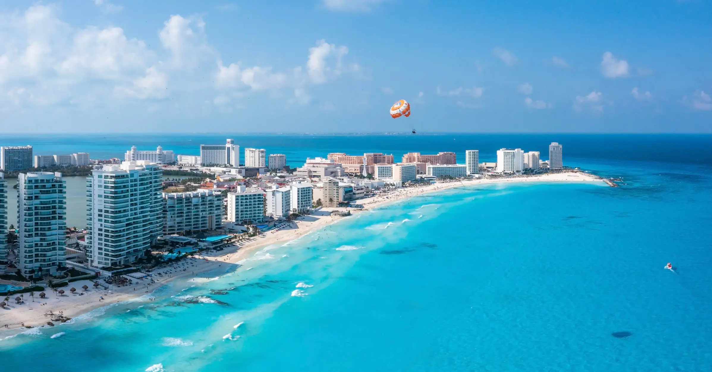 Luftaufnahme von Cancun in Mexiko.