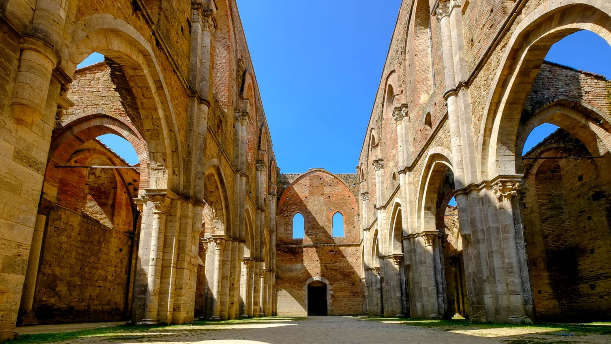 San Galgano : l'ancienne abbaye de San Galgano, un magnifique exemple d'architecture romane en Toscane. Chiusdino, Sienne, Italie.