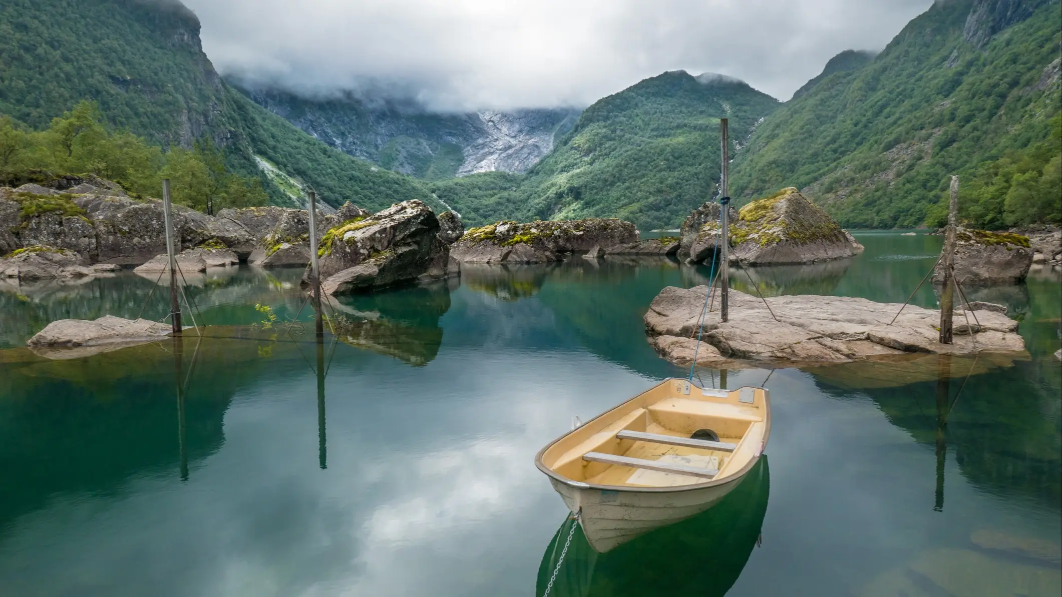 Norwegen, Folgefonna Nationalpark Uske-Tals (Uskedalen) im Naturschutzgebiet Folgefonna, Norwegen