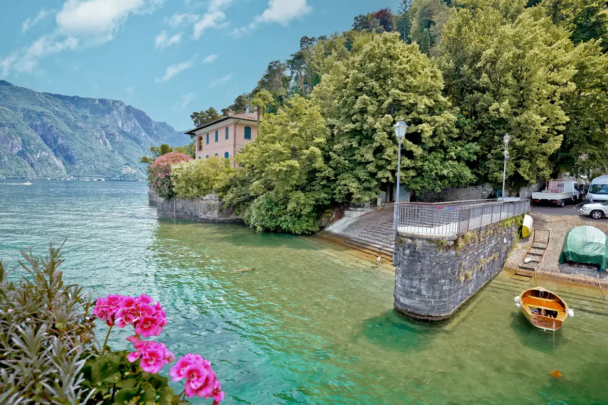 Punta Spartivento Aussichtspunkt in der Stadt Belaggio am Comer See