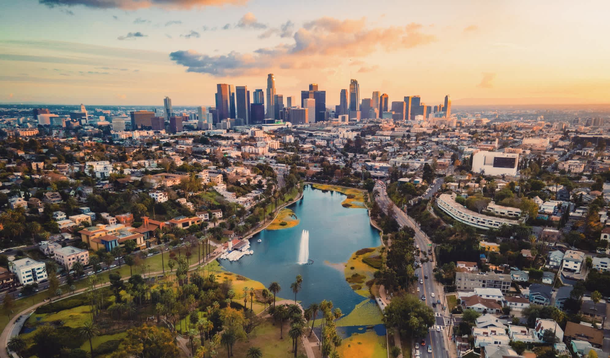 Skyline du centre-ville de Los Angeles depuis Echo Lake Park
