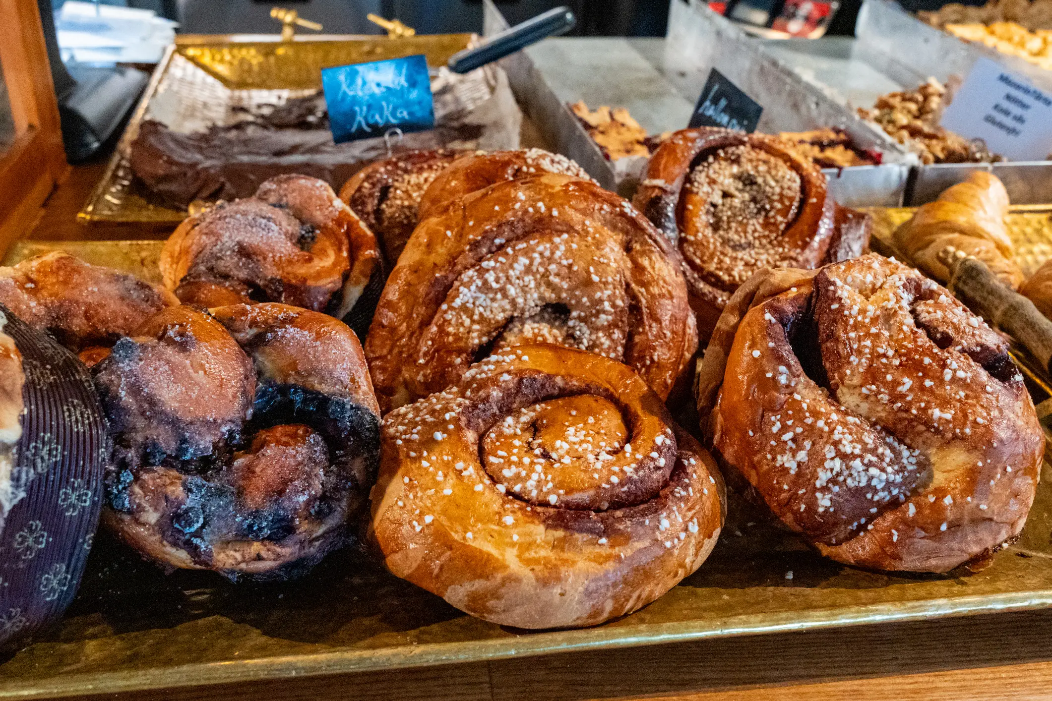 Kanelbulle und Kardemummabulle Kanelbulle und Kardemummabulle