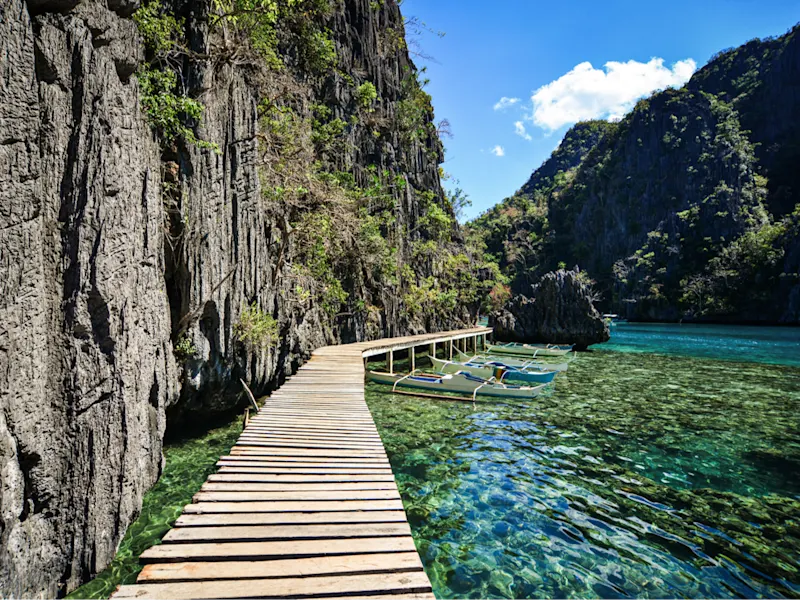 Philippinen, Coron, Steg Meereslandschaft der Coron-Inseln mit Steg, Philippinen
