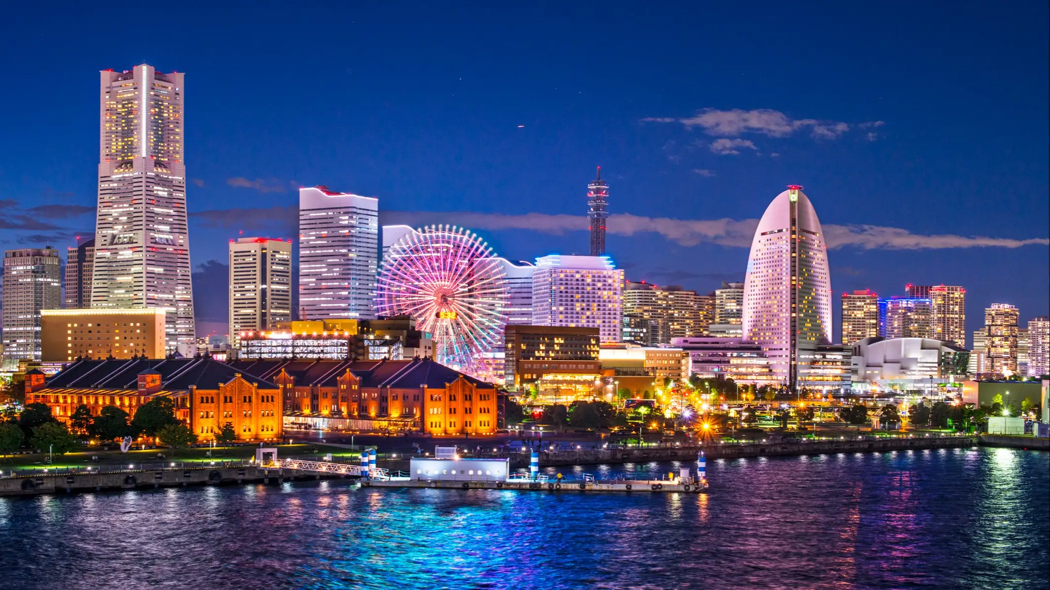 Minato Mirai 21, Yokohama, Japan Luftaufnahme im Minato Mirai Waterfront District von Yokohama
