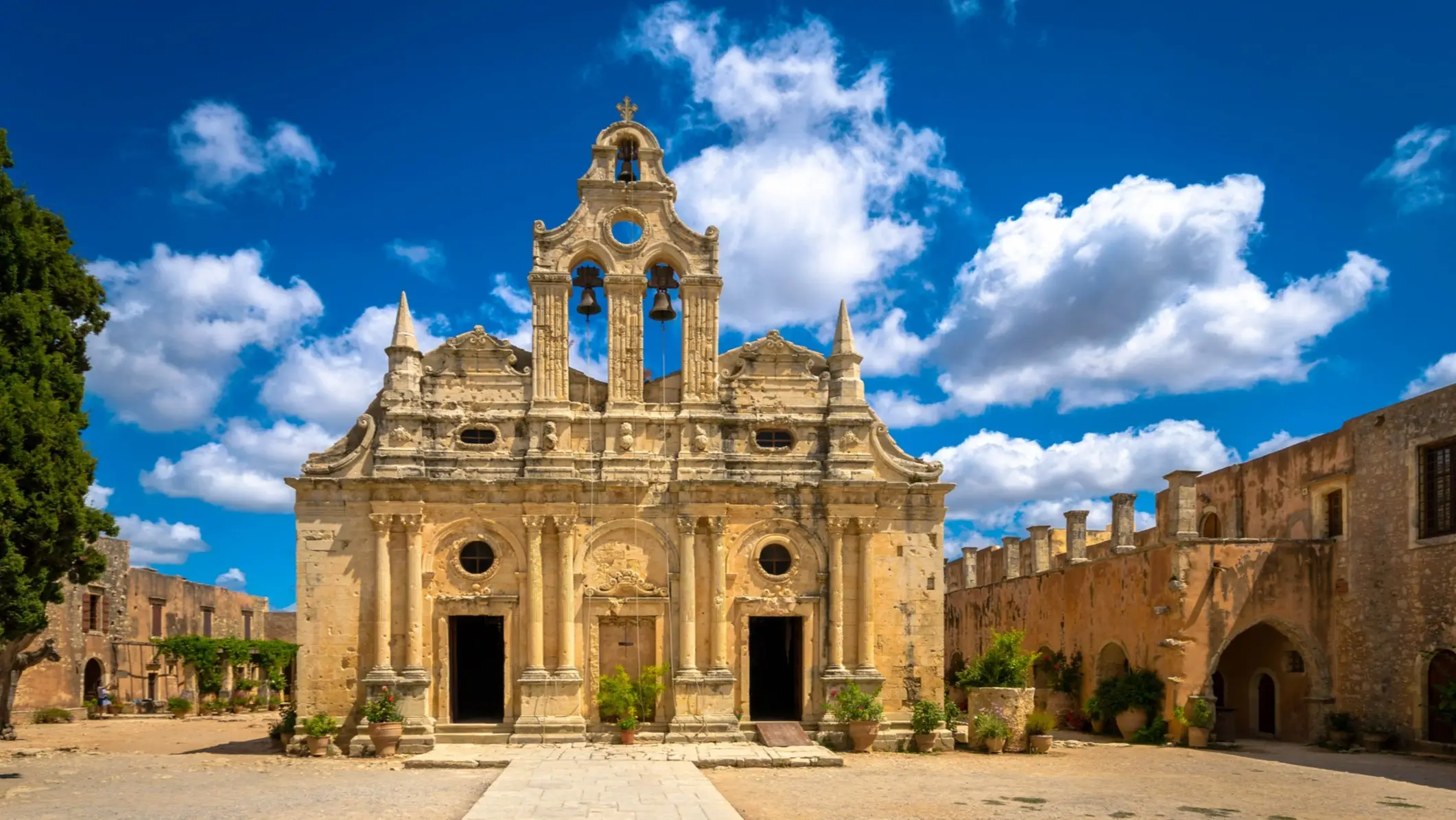 Vue sur le monastère d'Arkadi en Crète, Grèce