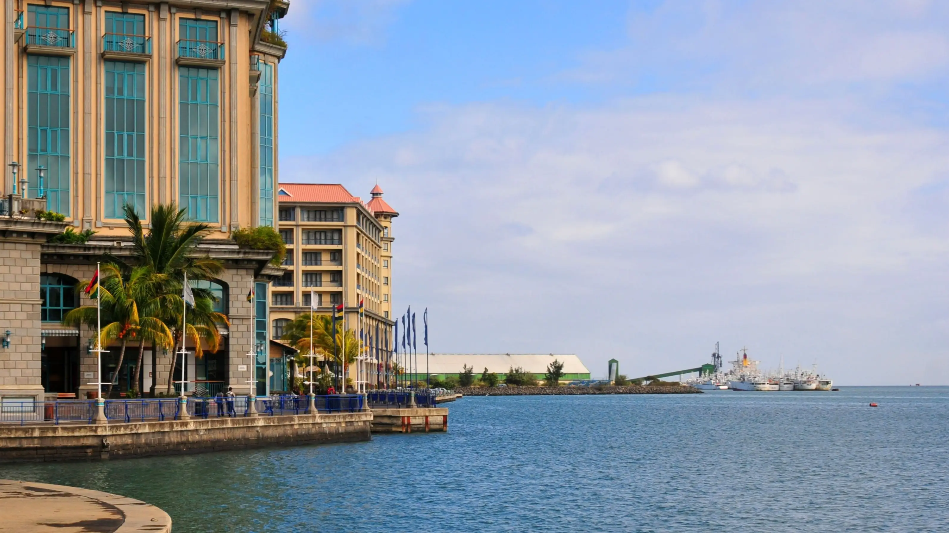 Caudan Waterfront, Port Louis, Mauritius, Afrika Uferpromenade von Caudan mit Blick auf das Wasser
