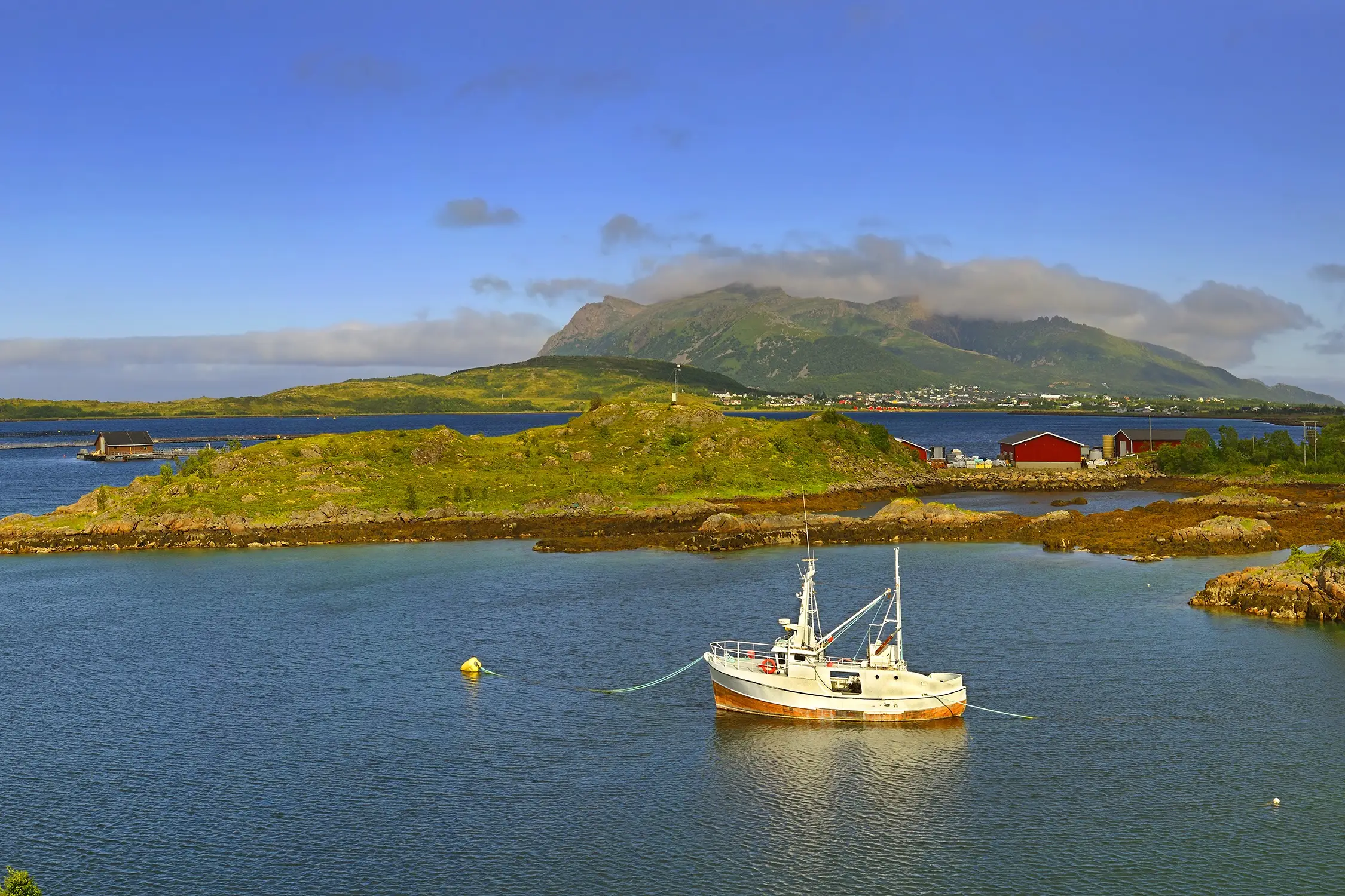 Norwegen, Vesteralen-Inseln, Andoya Andoya-Landschaft im Archipel der Vesteralen-Inseln in Nordnorwegen.