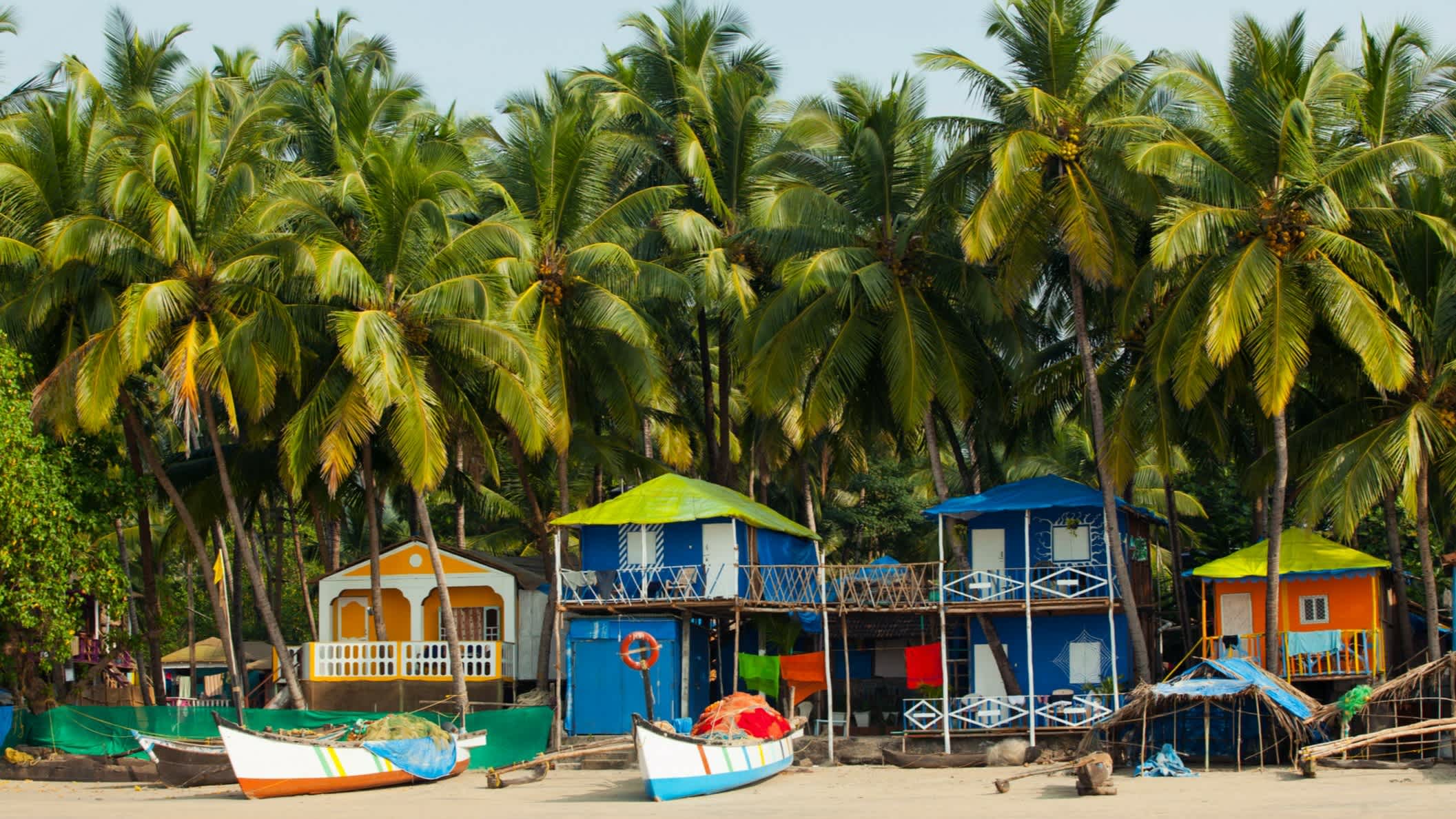 Bateaux de pêche sur la plage de Palolem Goa, Inde