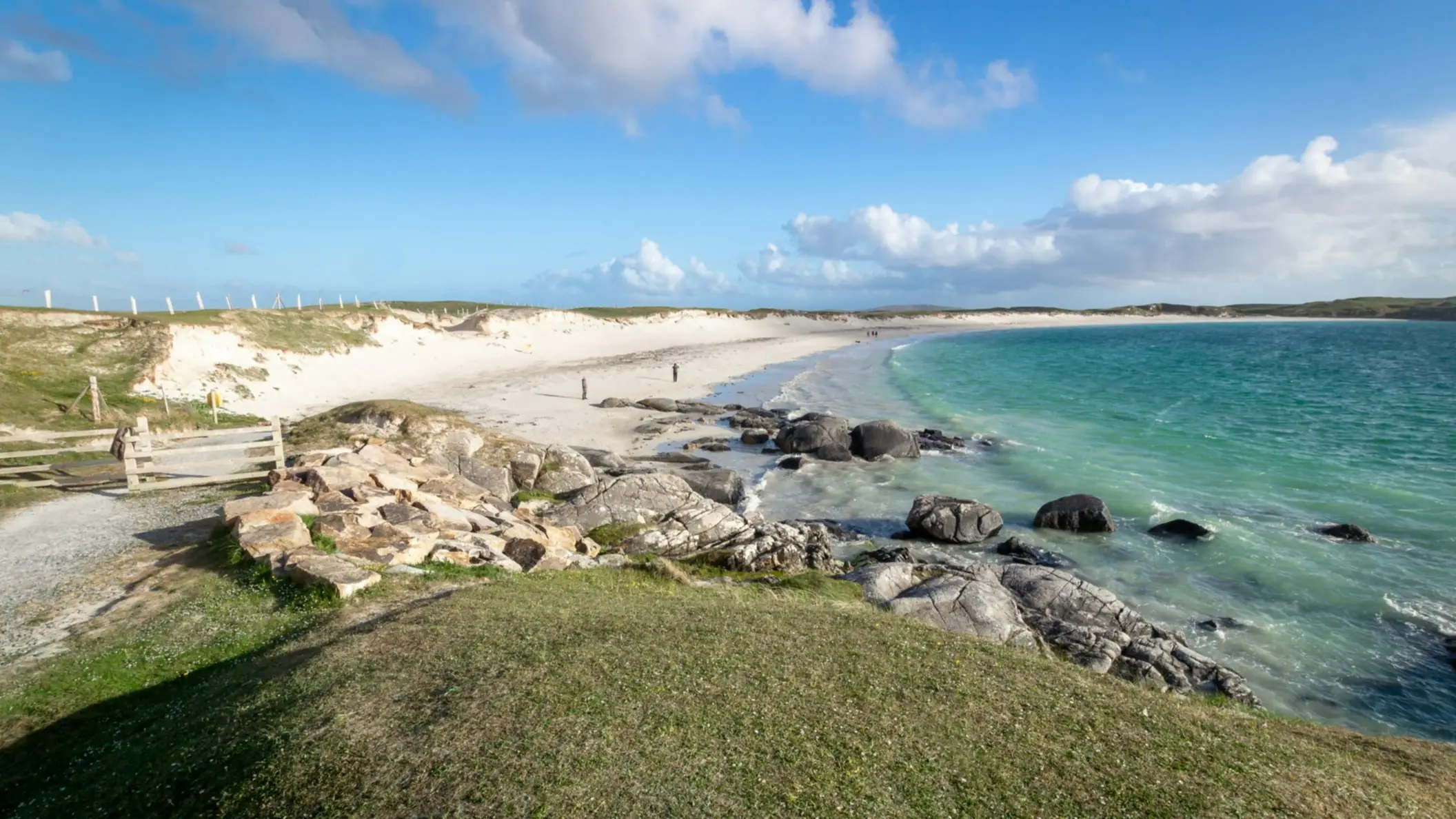 Irland Connemara Galway Dogs Bay Weißer Strand und klares Wasser am Dog's Bay in Irland